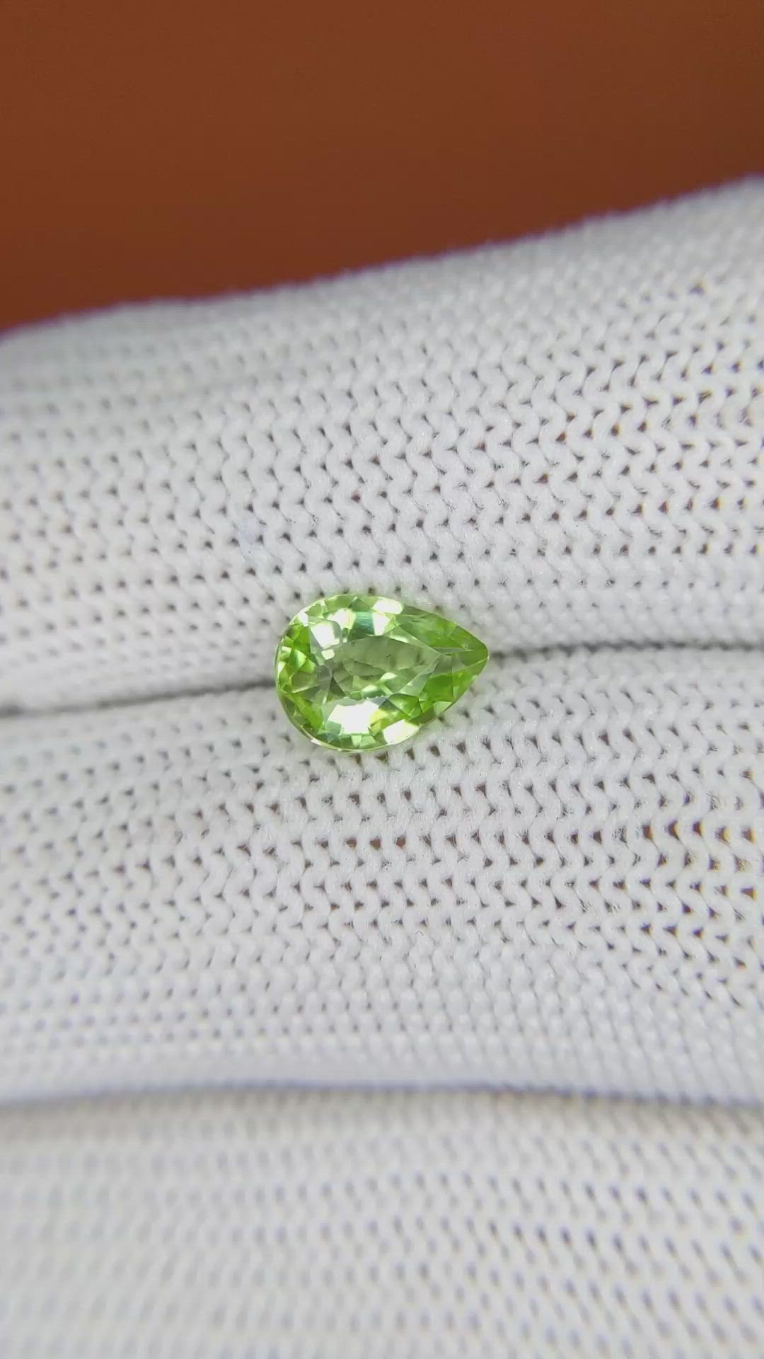 1.30 Ct. Yellowish Green Peridot from Pakistan Size Video
