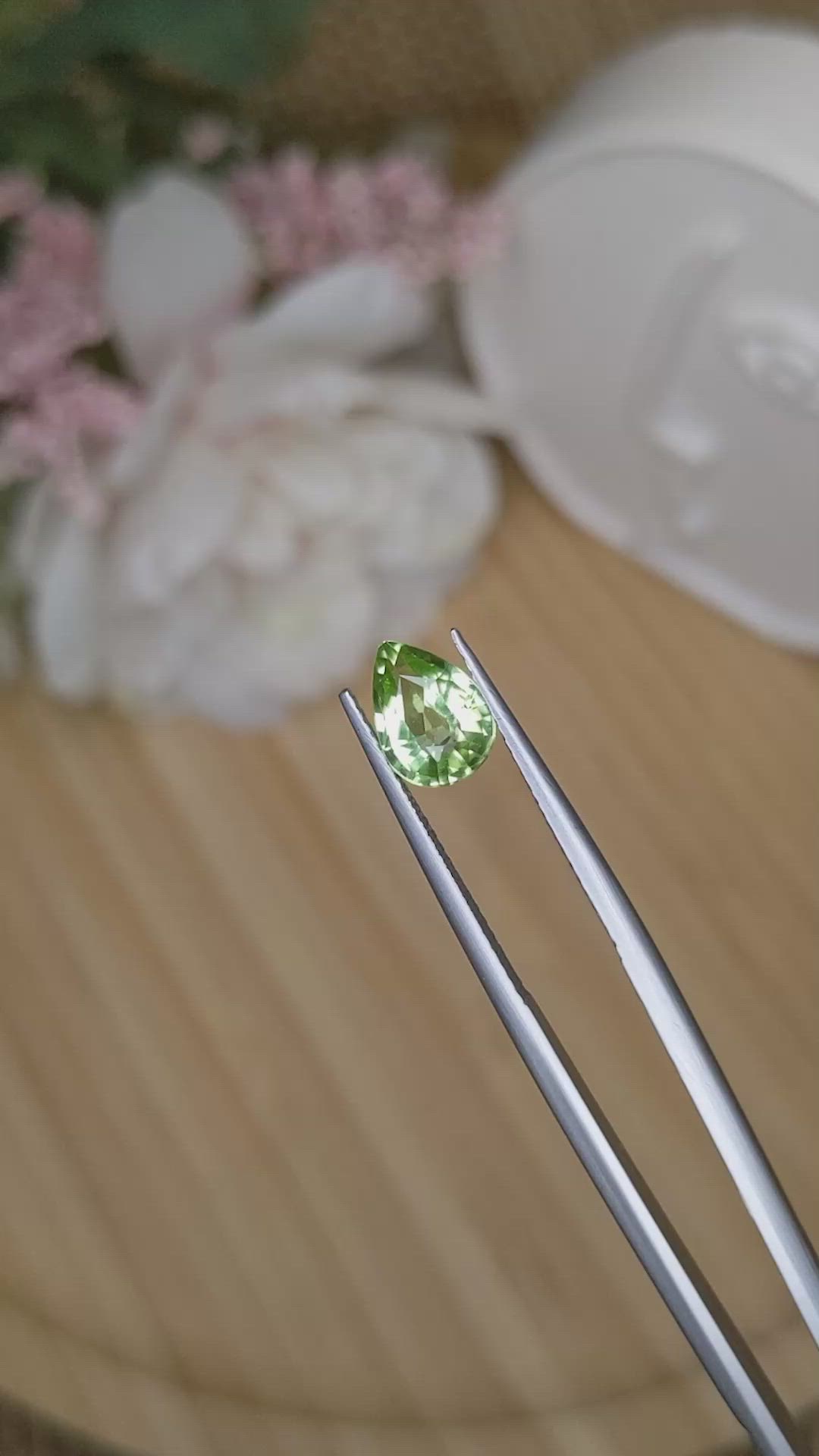 1.30 Ct. Yellowish Green Peridot from Pakistan Size Video