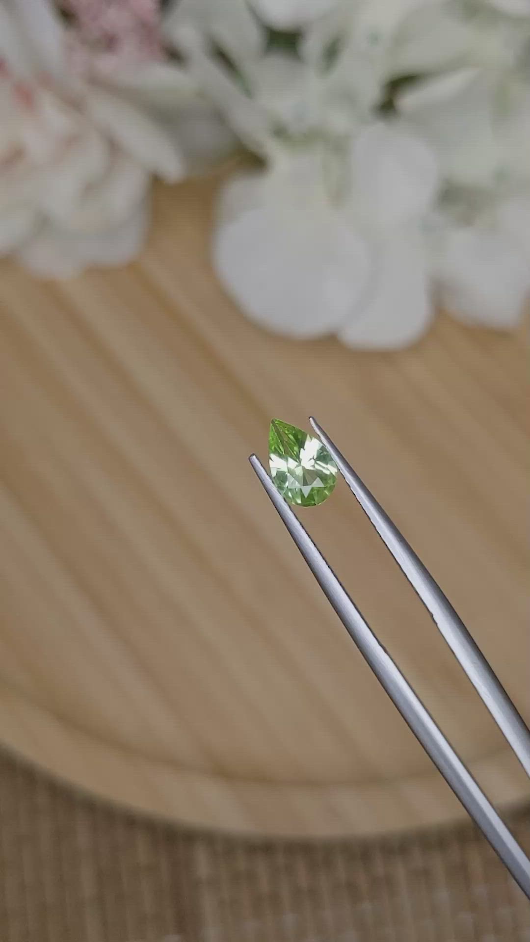 0.74 Ct. Green (Lime Green) Peridot from Pakistan Size Video