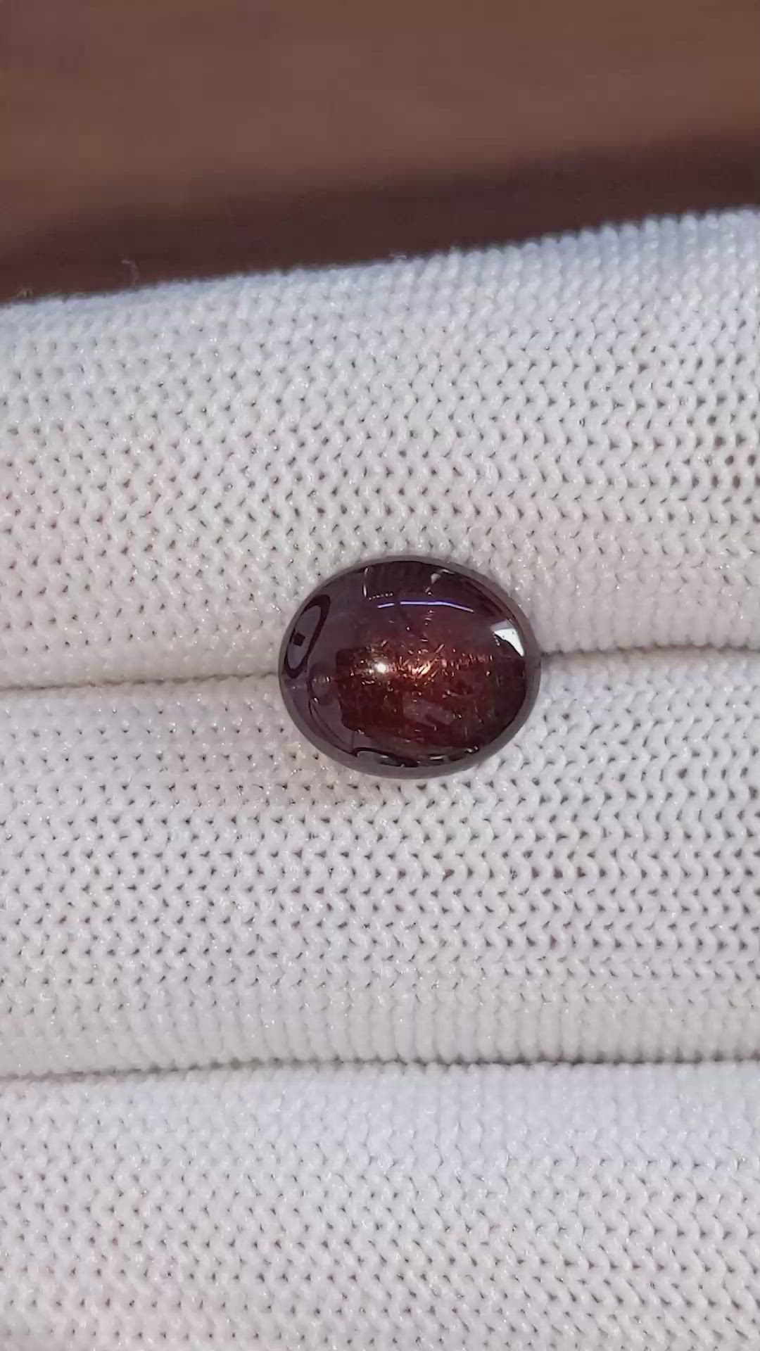 6.17 Ct. Reddish Brown Star Garnet from Ceylon (Sri Lanka) Size Video