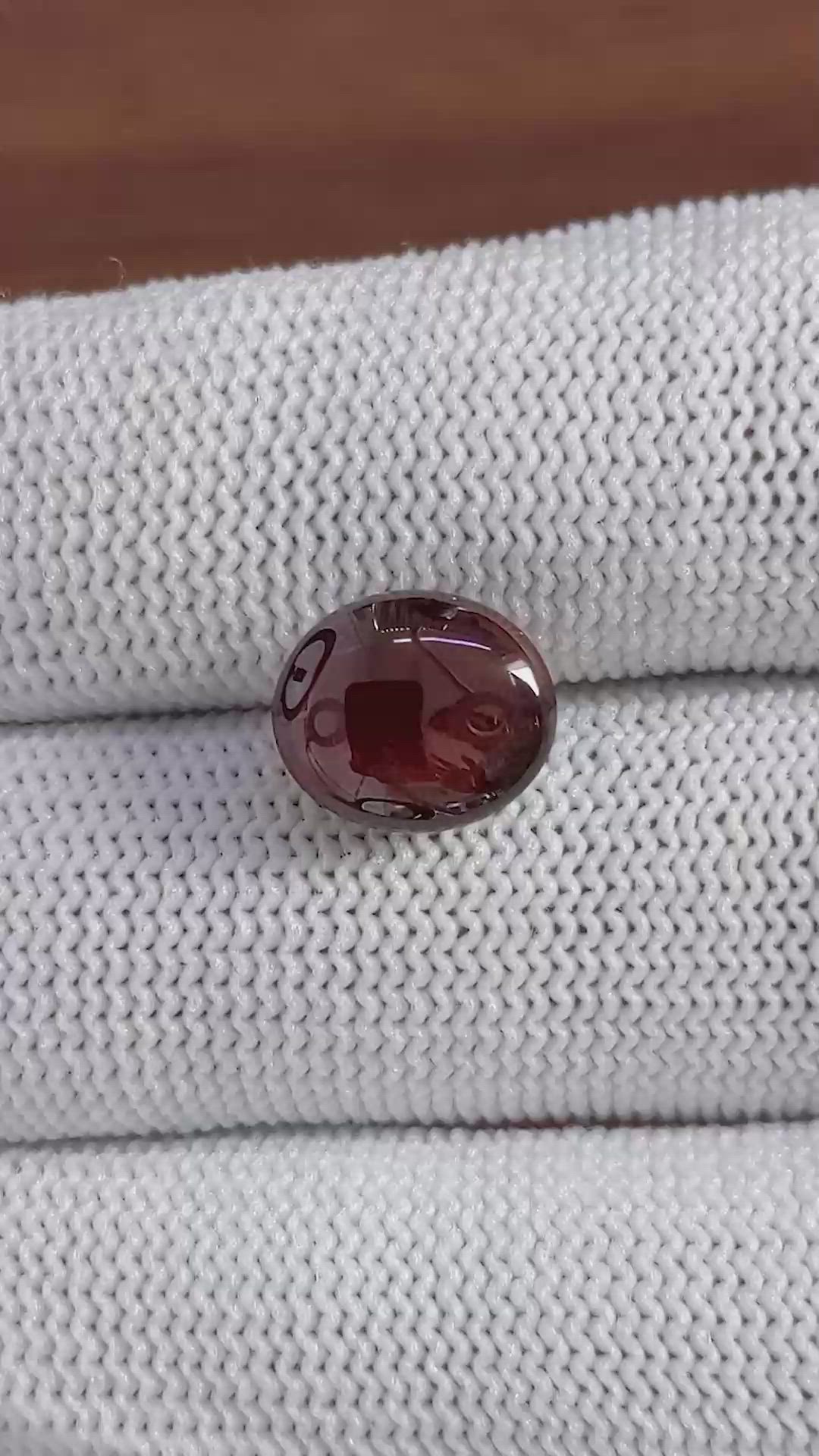 6.17 Ct. Reddish Brown Star Garnet from Ceylon (Sri Lanka) Size Video