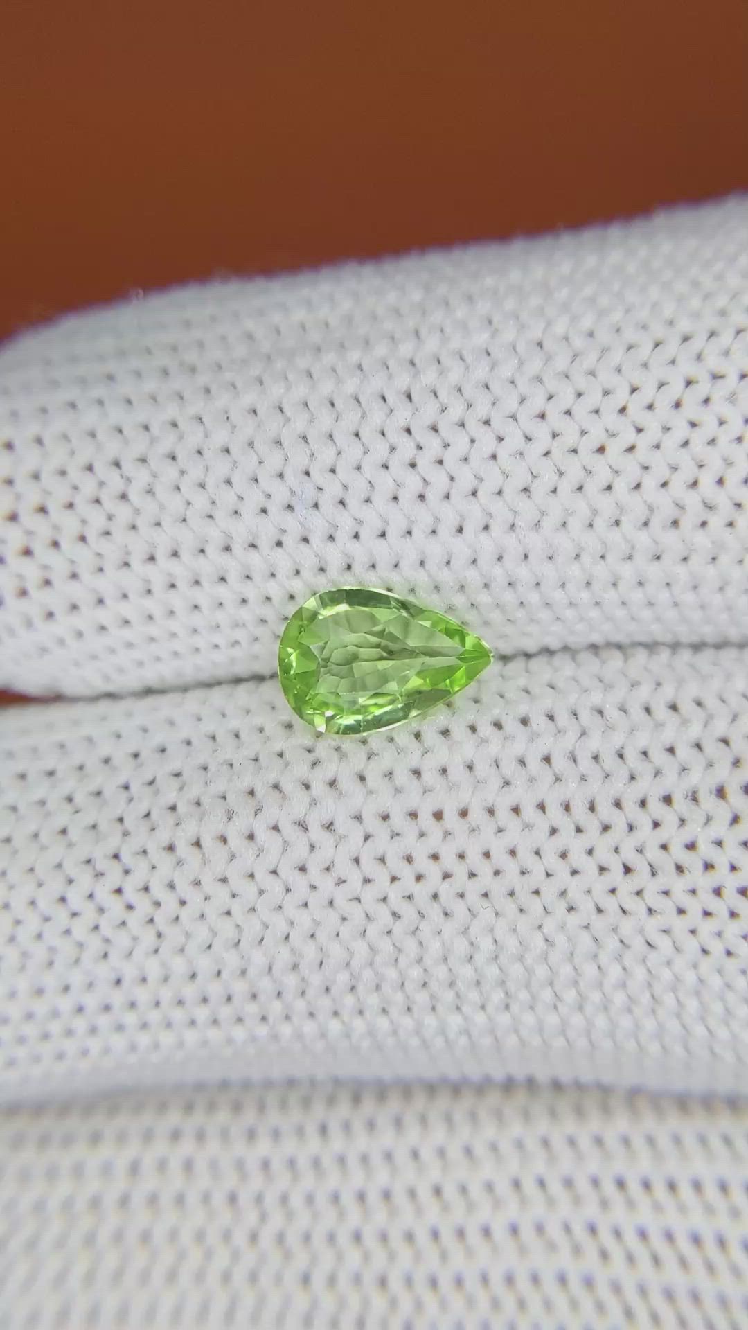 1.06 Ct. Green (Lime Green) Peridot from Pakistan Size Video