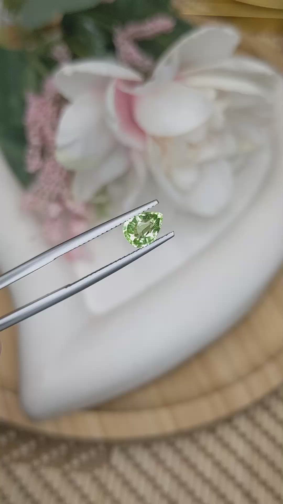 1.03 Ct. Green (Lime Green) Peridot from Pakistan Size Video