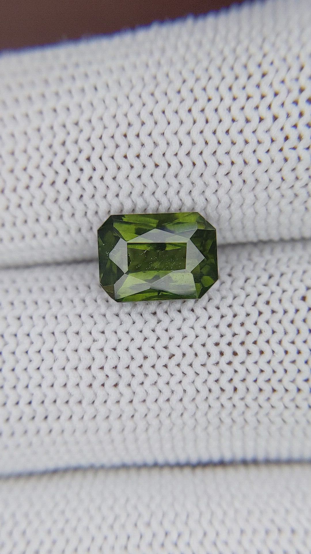 2.92 Ct. Green Zircon from Ceylon (Sri Lanka) Size Video
