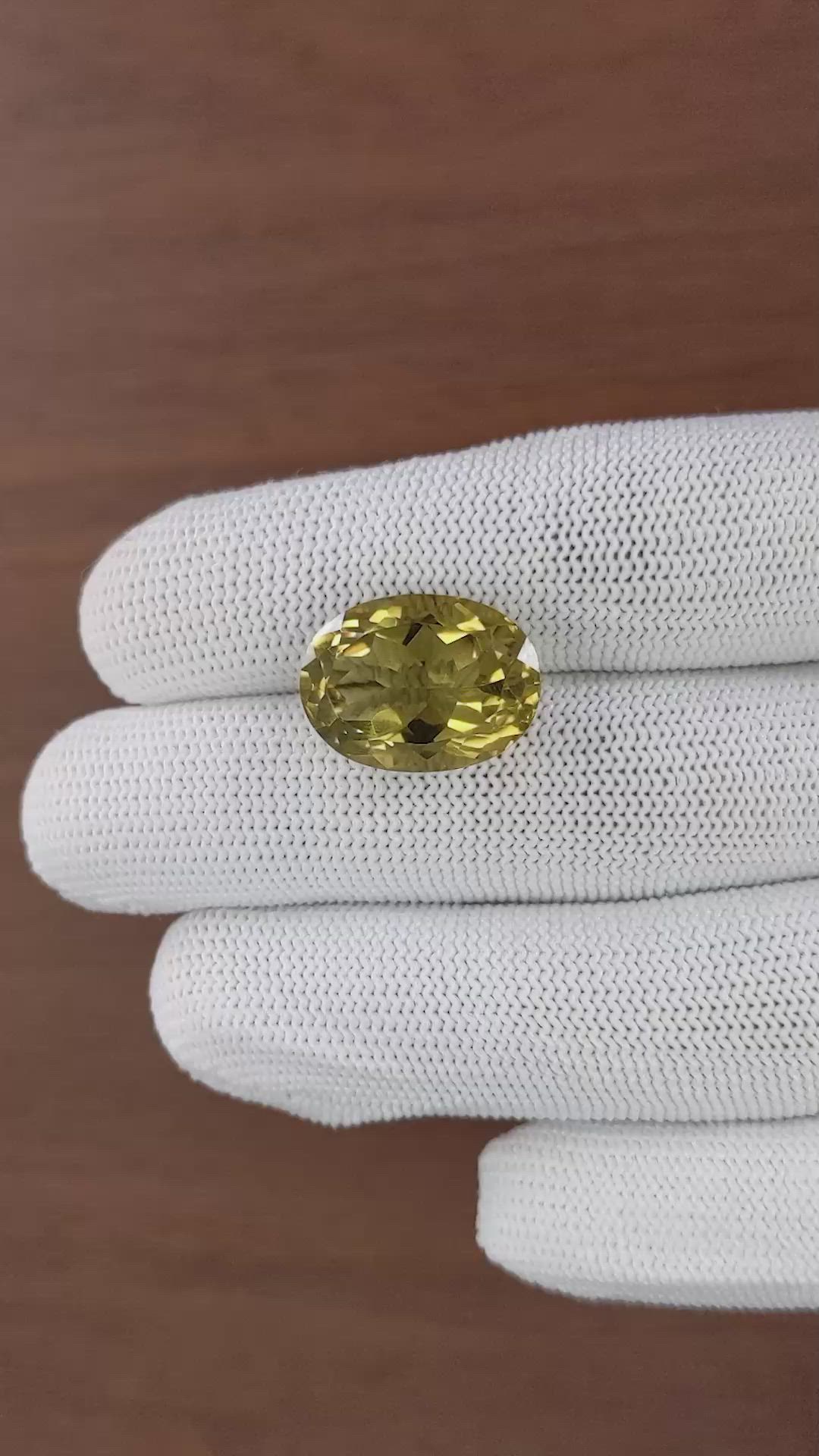12.83 Ct. Greenish Yellow Citrine from Ceylon (Sri Lanka) Size Video