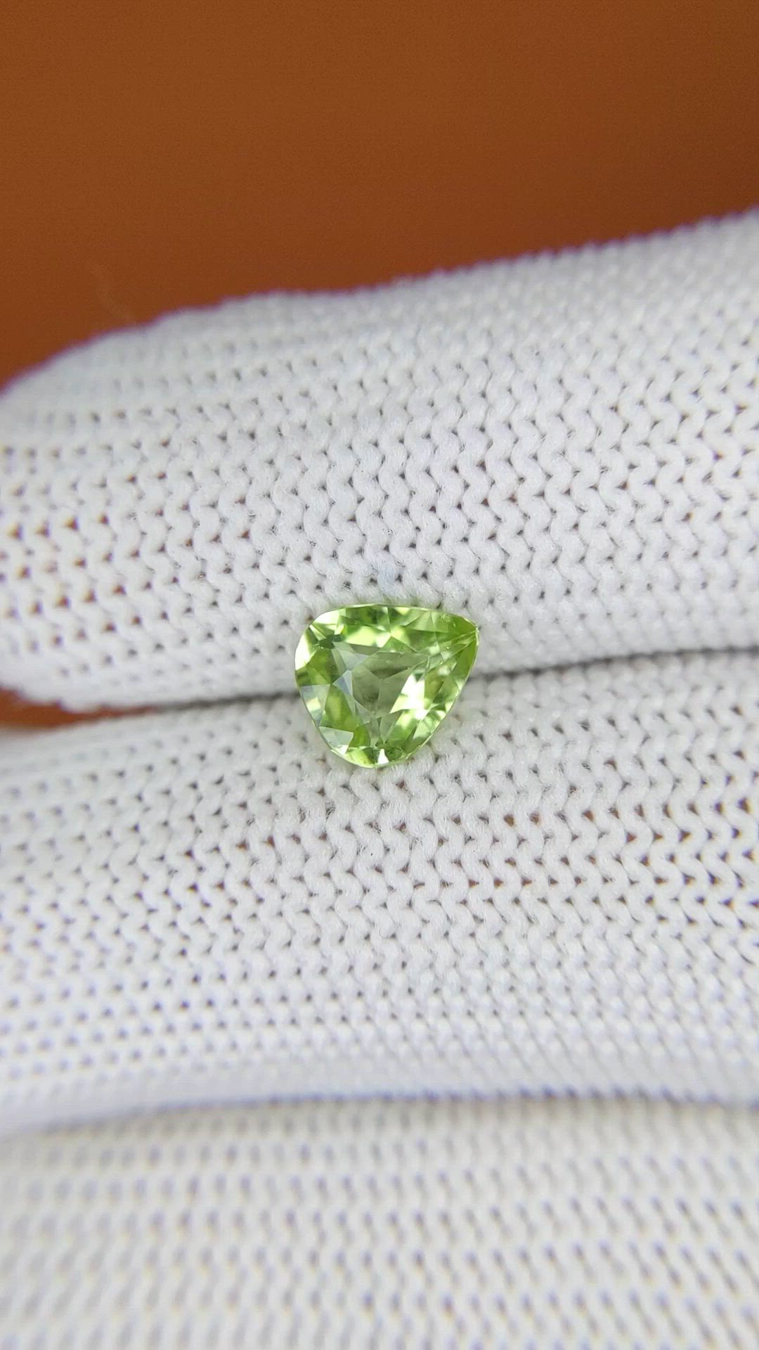 1.06 Ct. Yellowish Green Peridot from Pakistan Size Video