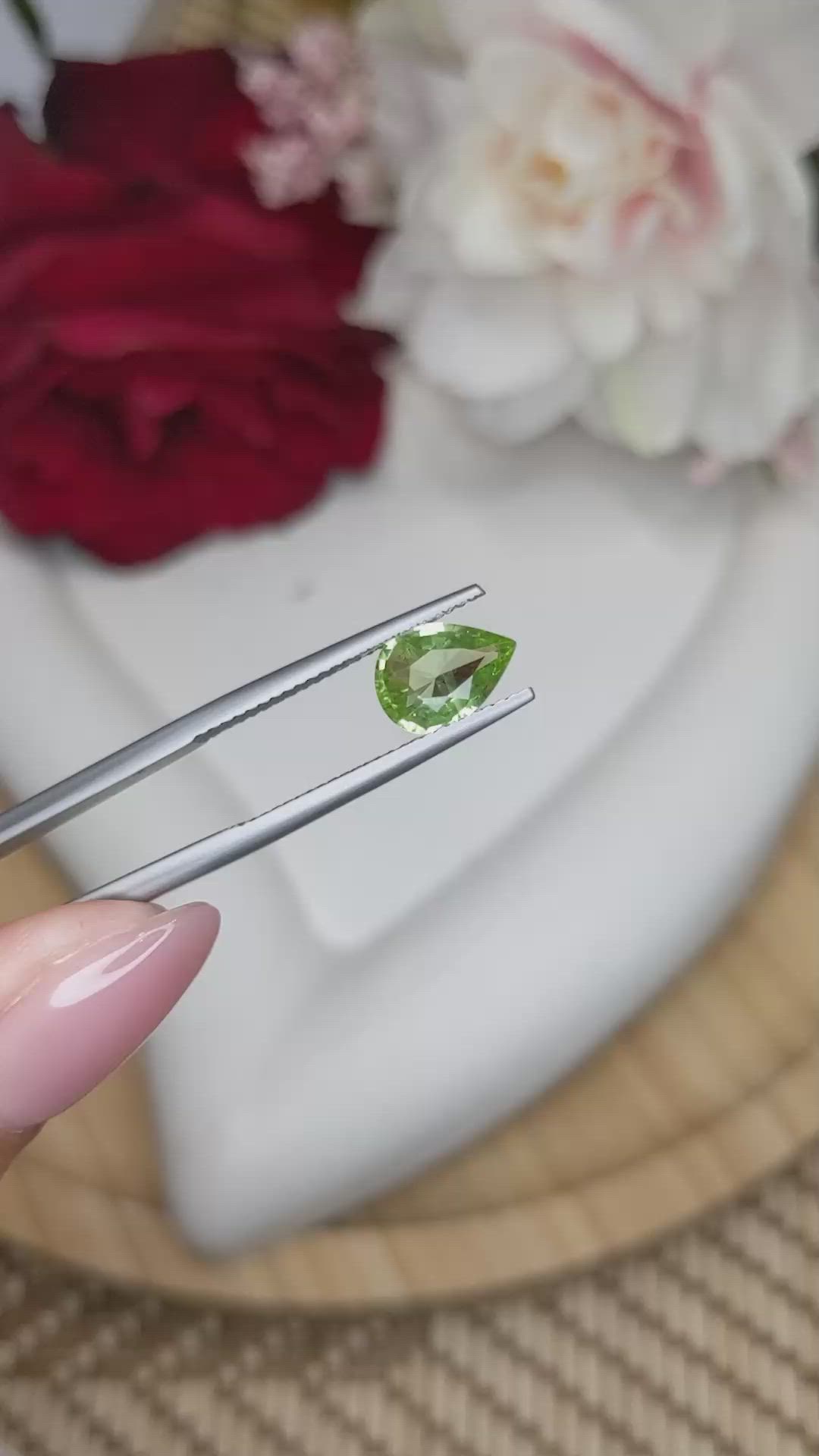 1.35 Ct. Yellowish Green Peridot from Pakistan Size Video