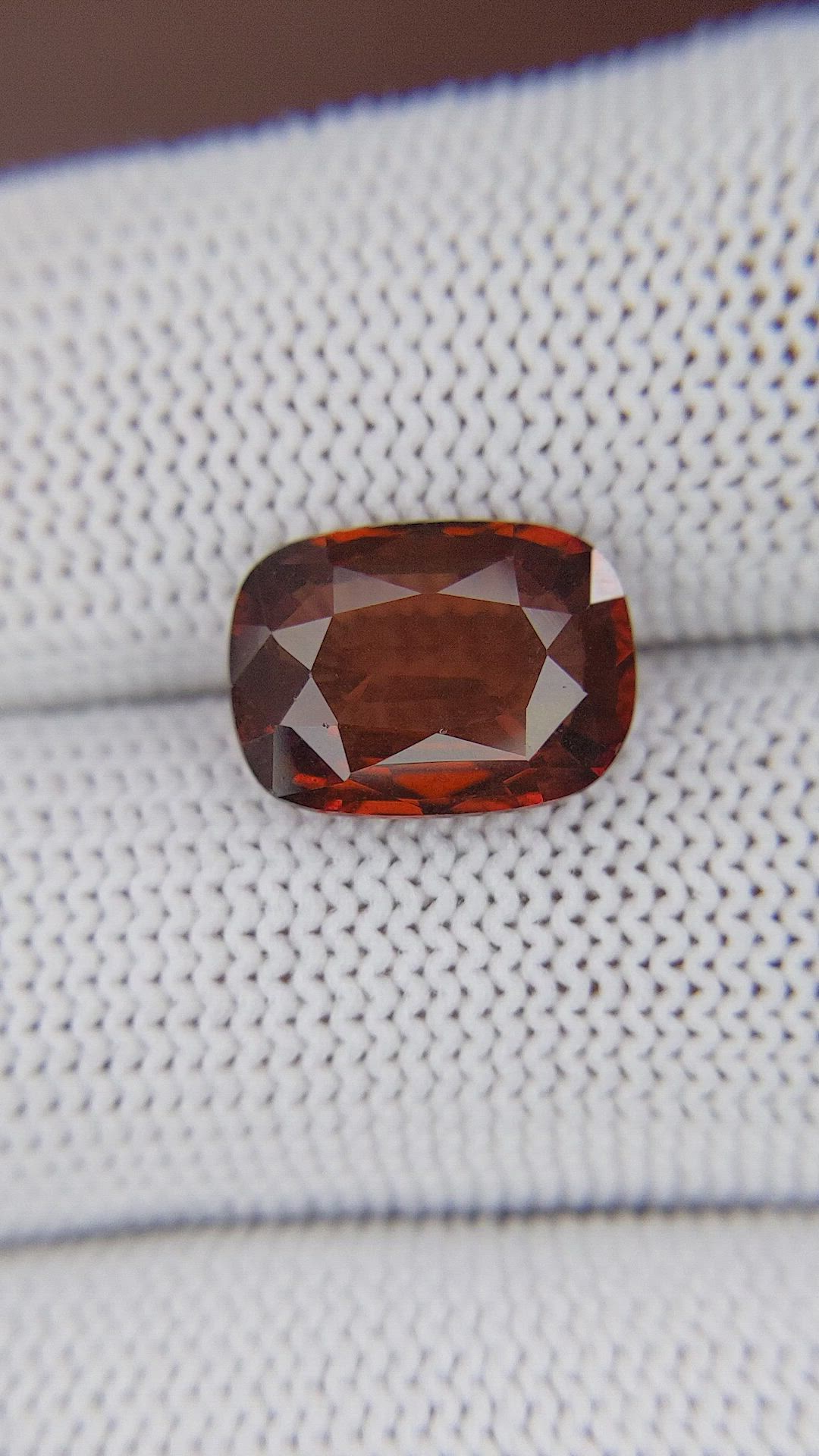 5.05 Ct. Red Rhodolite Garnet from Ceylon (Sri Lanka) Size Video