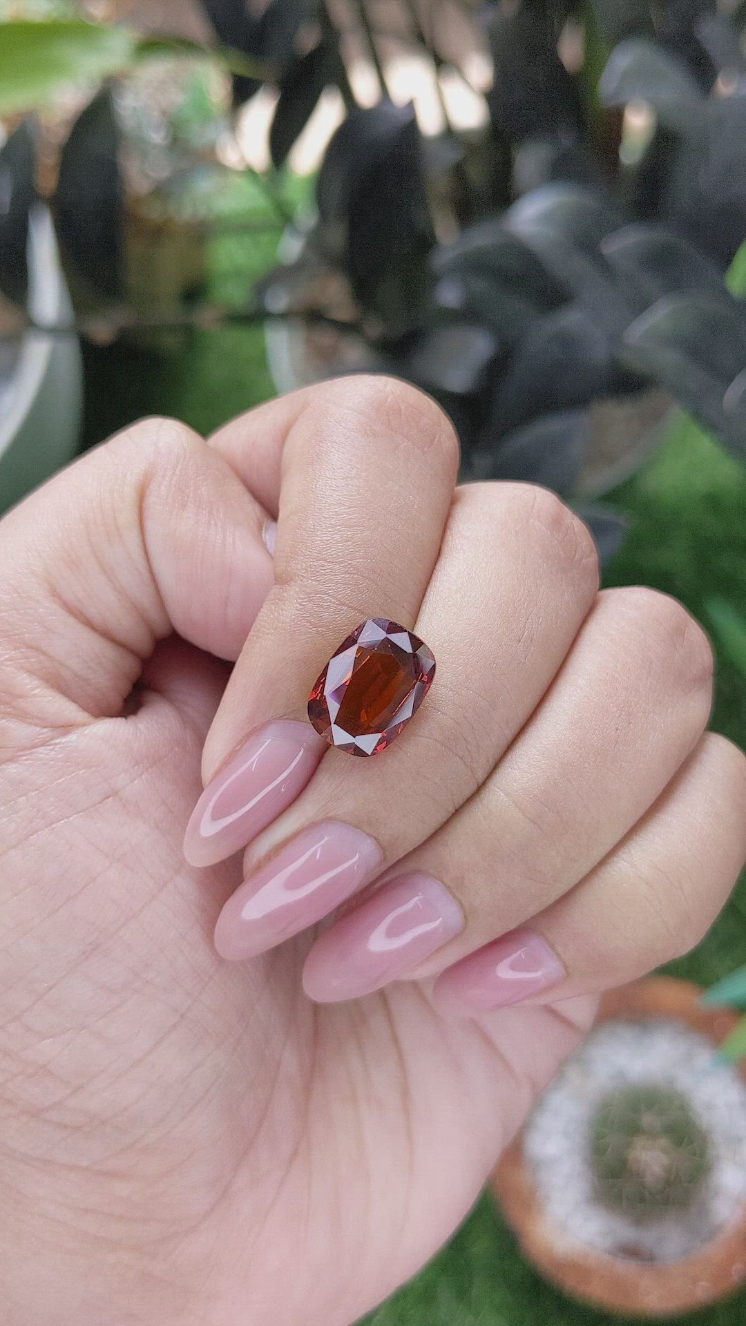 5.05 Ct. Red Rhodolite Garnet from Ceylon (Sri Lanka) Size Video