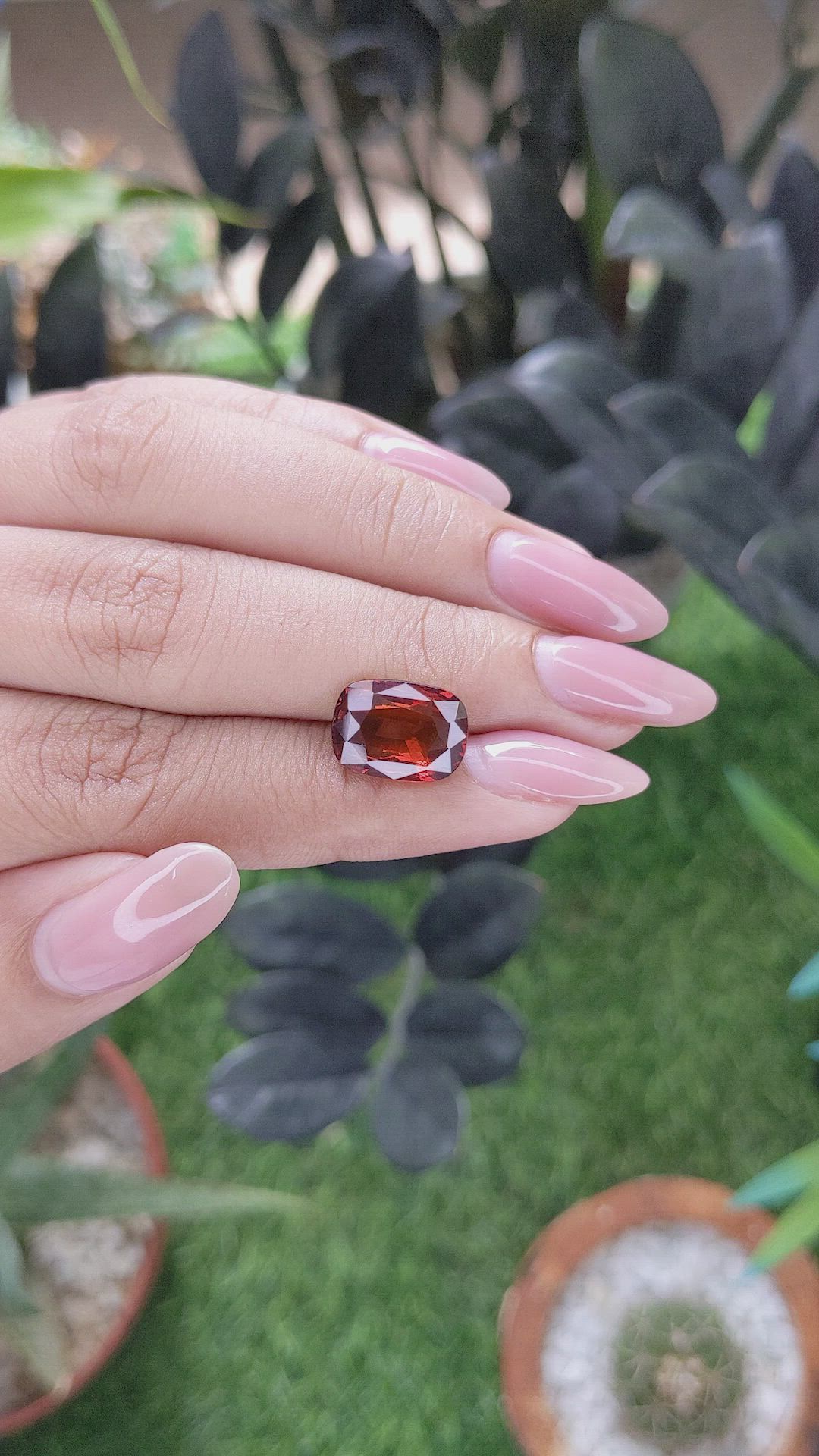 5.05 Ct. Red Rhodolite Garnet from Ceylon (Sri Lanka) Size Video