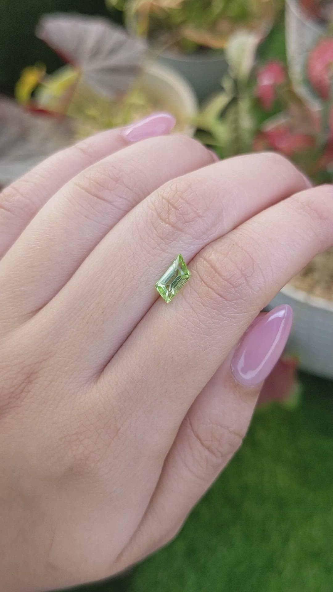 1.03 Ct. Yellowish Green Peridot from Pakistan Size Video