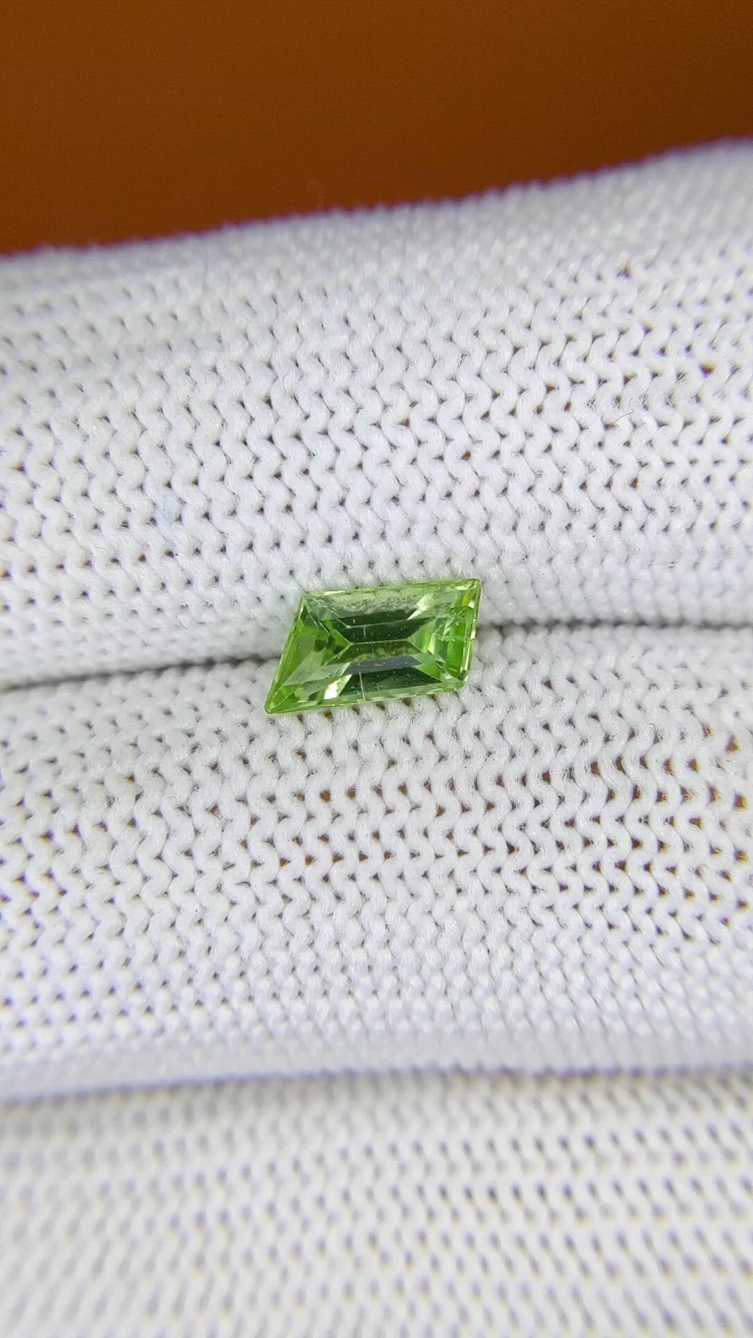 1.03 Ct. Yellowish Green Peridot from Pakistan Size Video