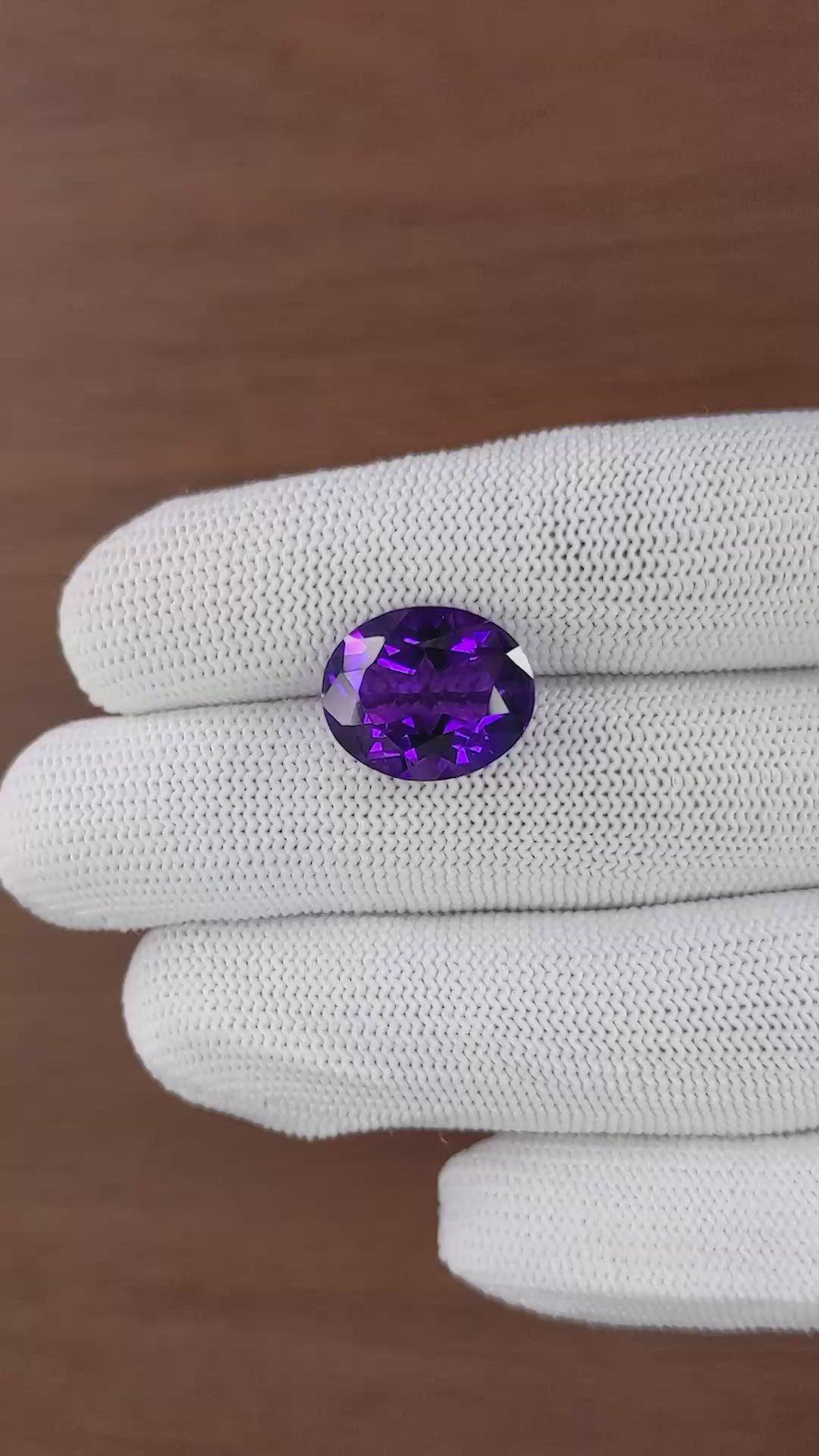 8.80 Ct. Purple Amethyst from Ceylon (Sri Lanka) Size Video