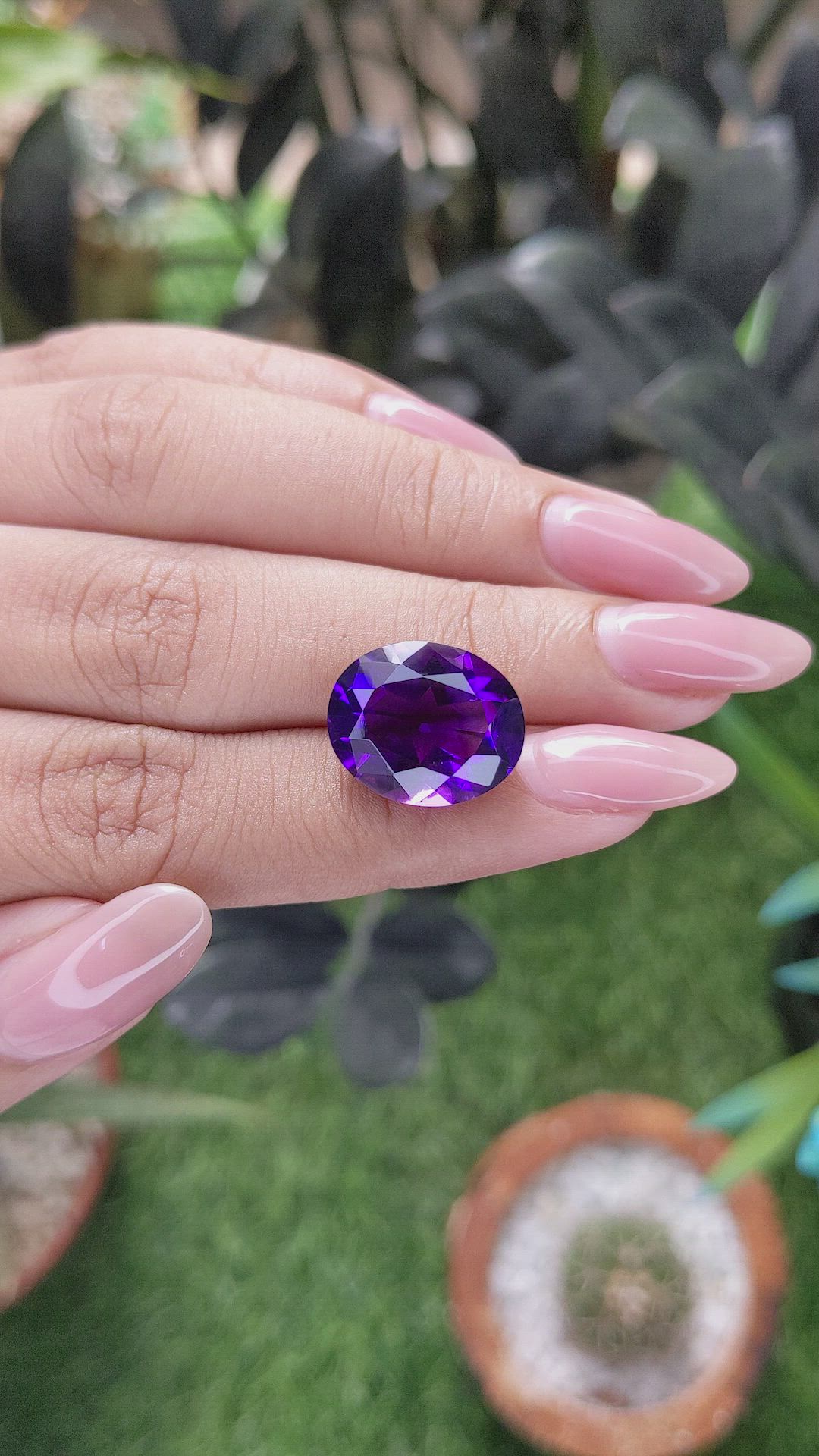 8.80 Ct. Purple Amethyst from Ceylon (Sri Lanka) Size Video