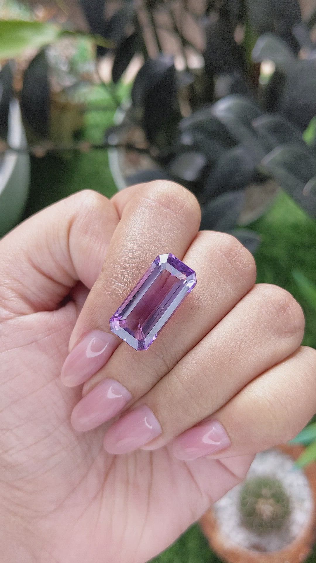 11.22 Ct. Purple Amethyst from Ceylon (Sri Lanka) Size Video