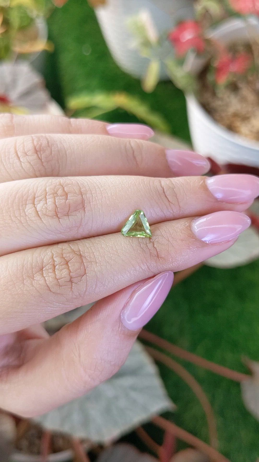 0.84 Ct. Green (Lime Green) Peridot from Pakistan Size Video