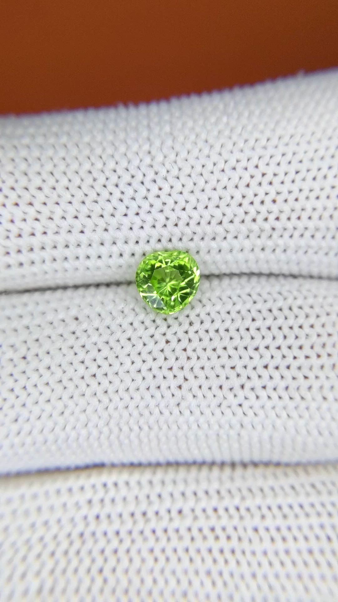 0.85 Ct. Green (Lime Green) Peridot from Pakistan Size Video