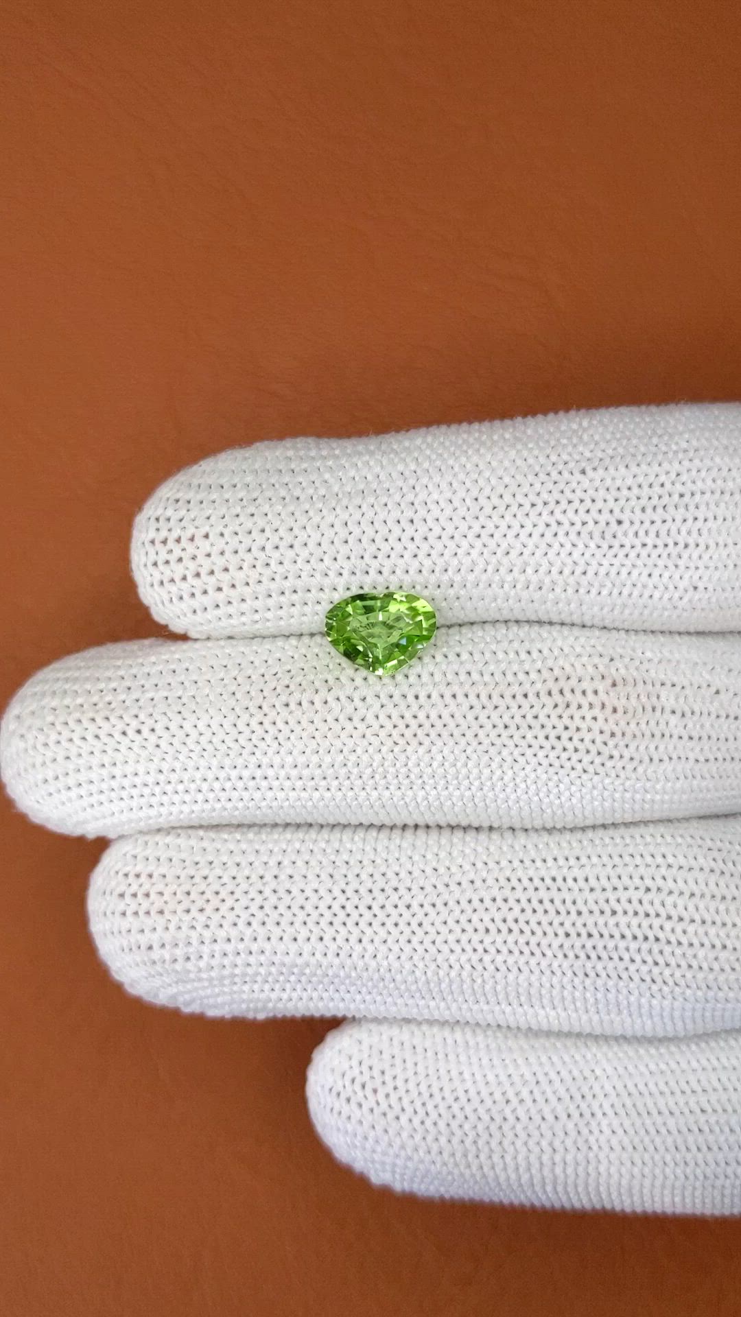 1.42 Ct. Green (Lime Green) Peridot from Pakistan Size Video