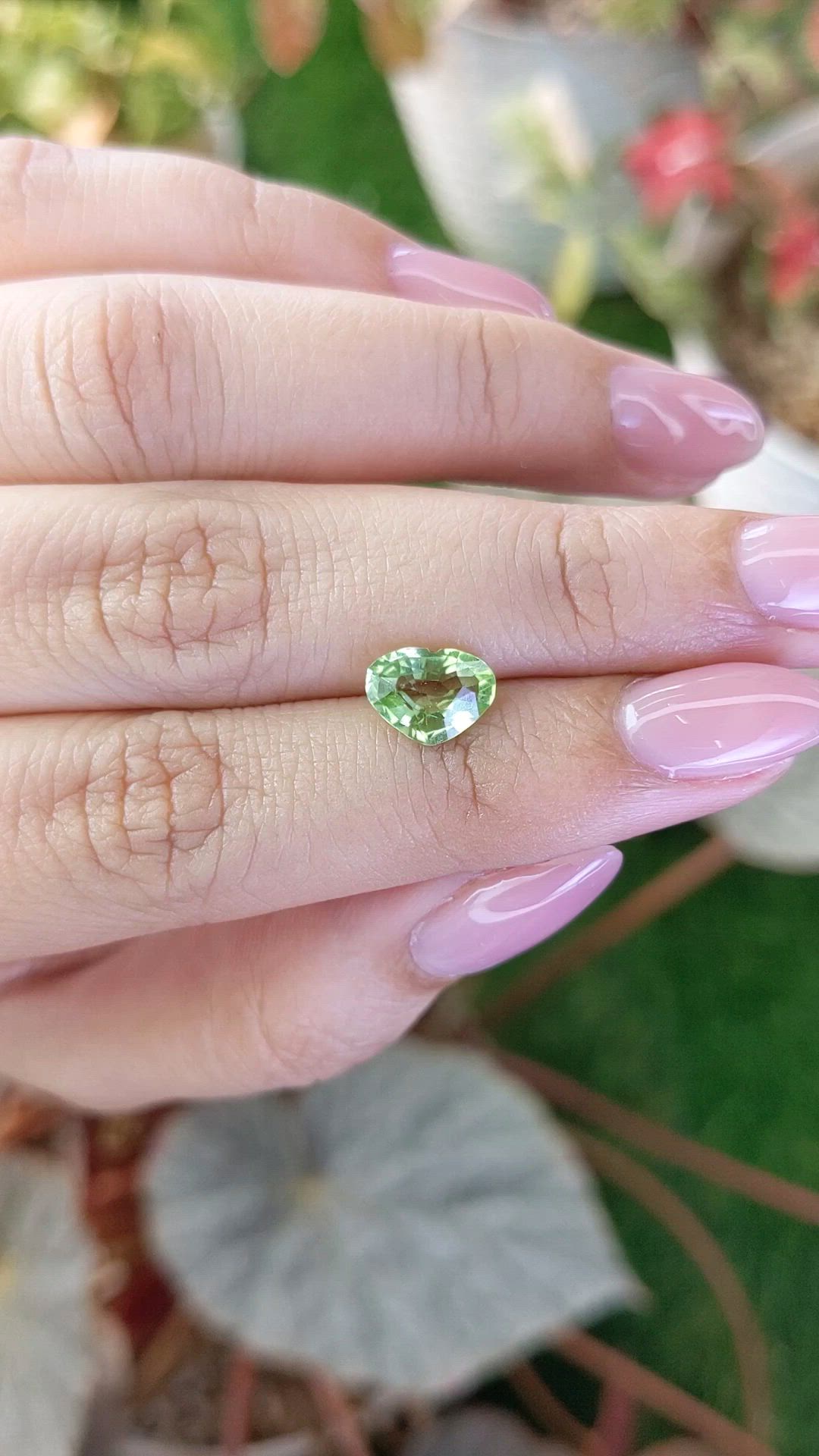 1.42 Ct. Green (Lime Green) Peridot from Pakistan Size Video