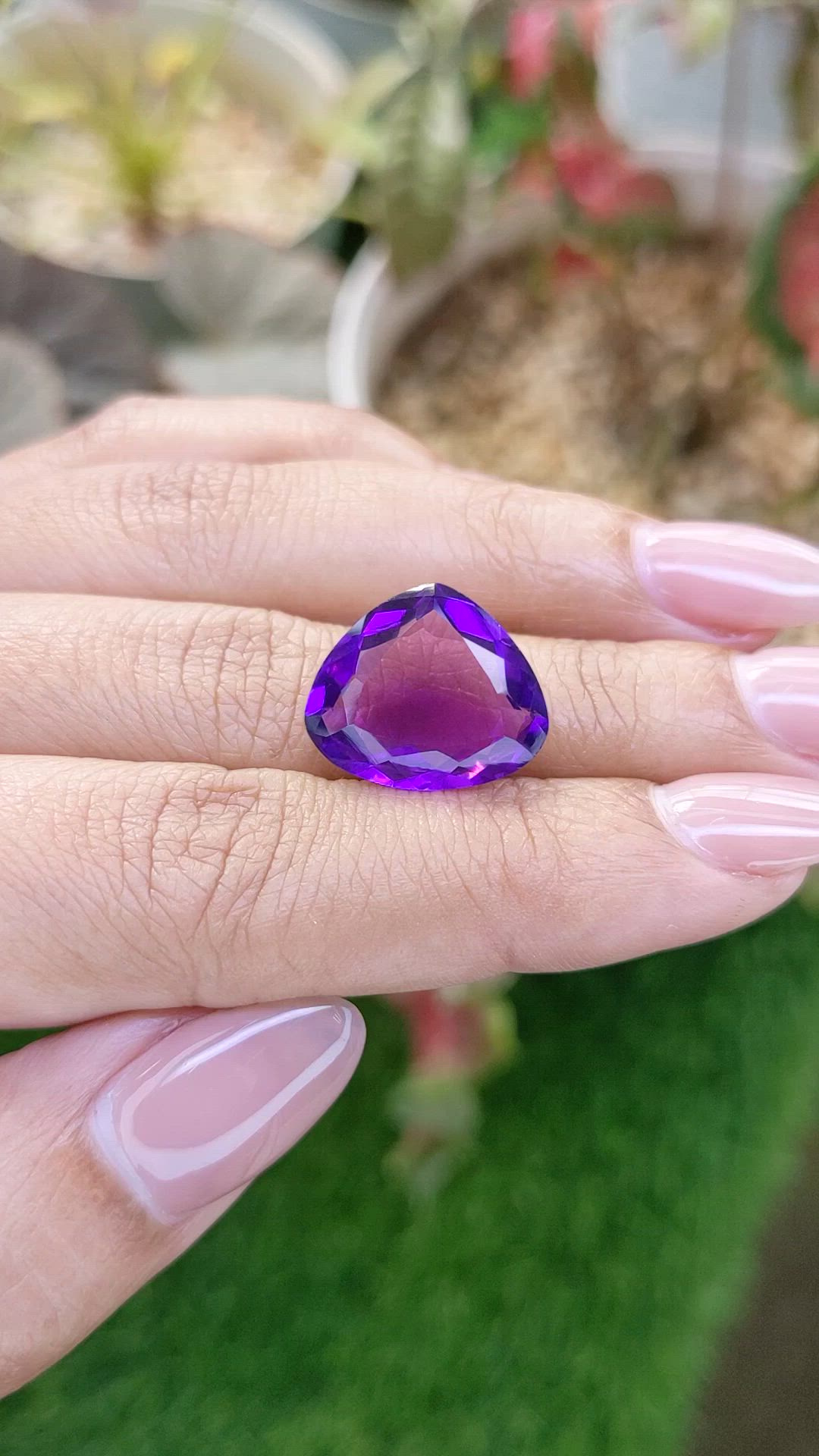 9.03 Ct. Purple Amethyst from Ceylon (Sri Lanka) Size Video