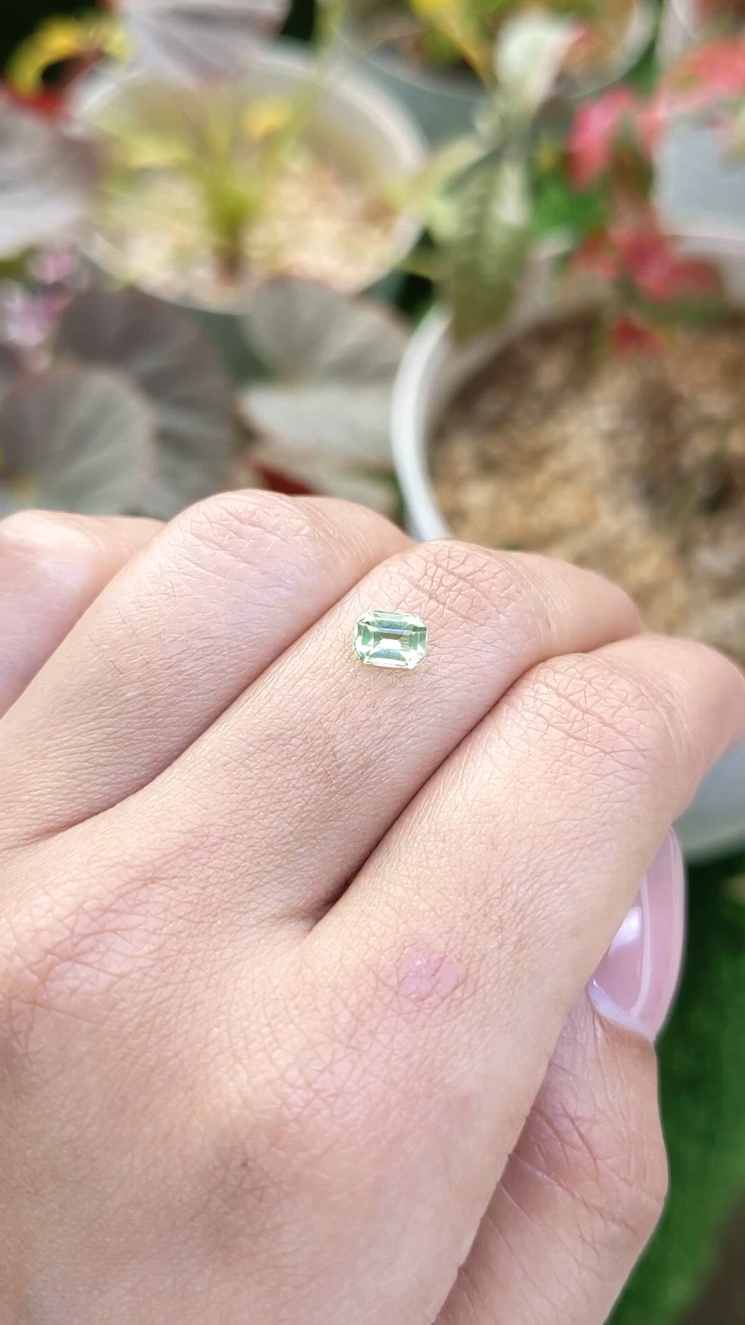 0.65 Ct. Green (Lime Green) Peridot from Pakistan Size Video