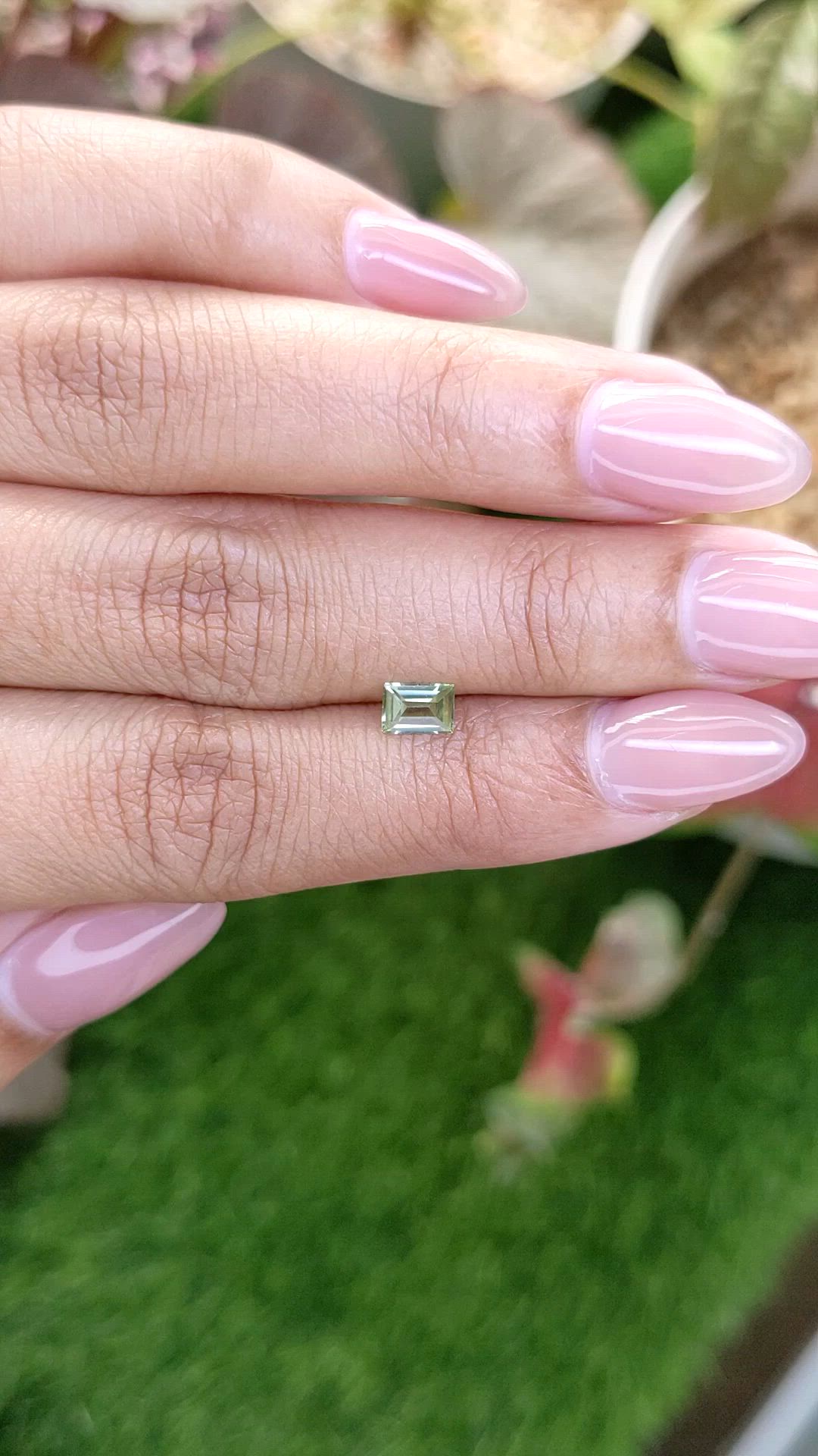 0.40 Ct. Yellowish Green Peridot from Pakistan Size Video