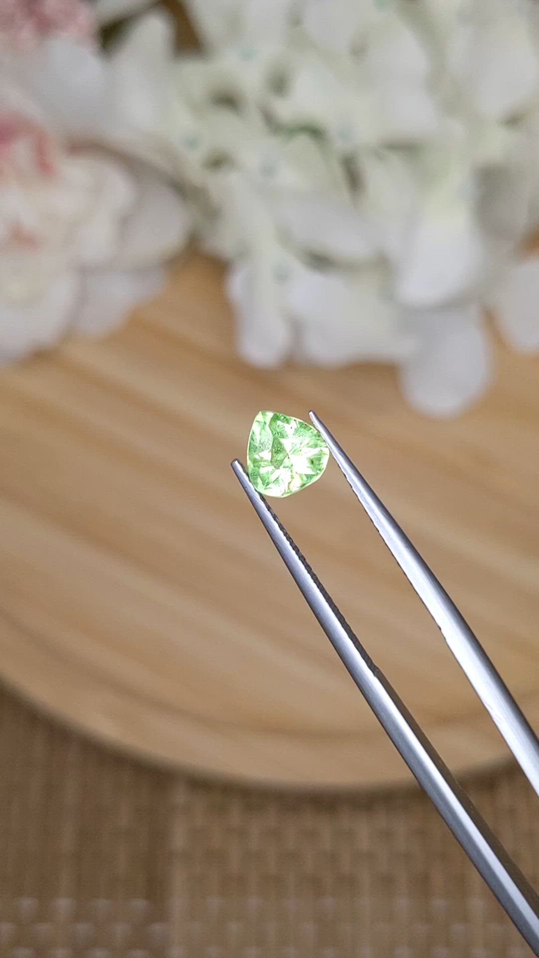 1.13 Ct. Yellowish Green Peridot from Pakistan Size Video
