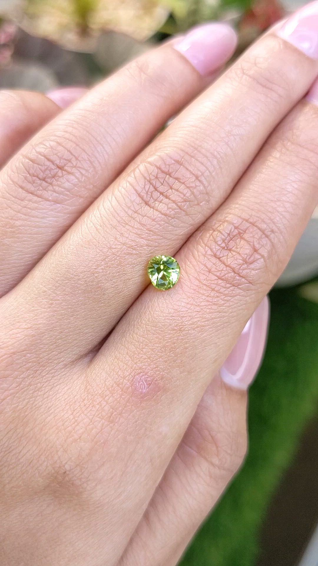 0.85 Ct. Yellowish Green Peridot from Pakistan Size Video