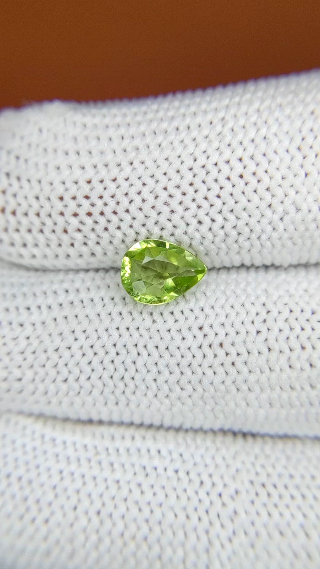1.04 Ct. Yellowish Green Peridot from Pakistan Size Video
