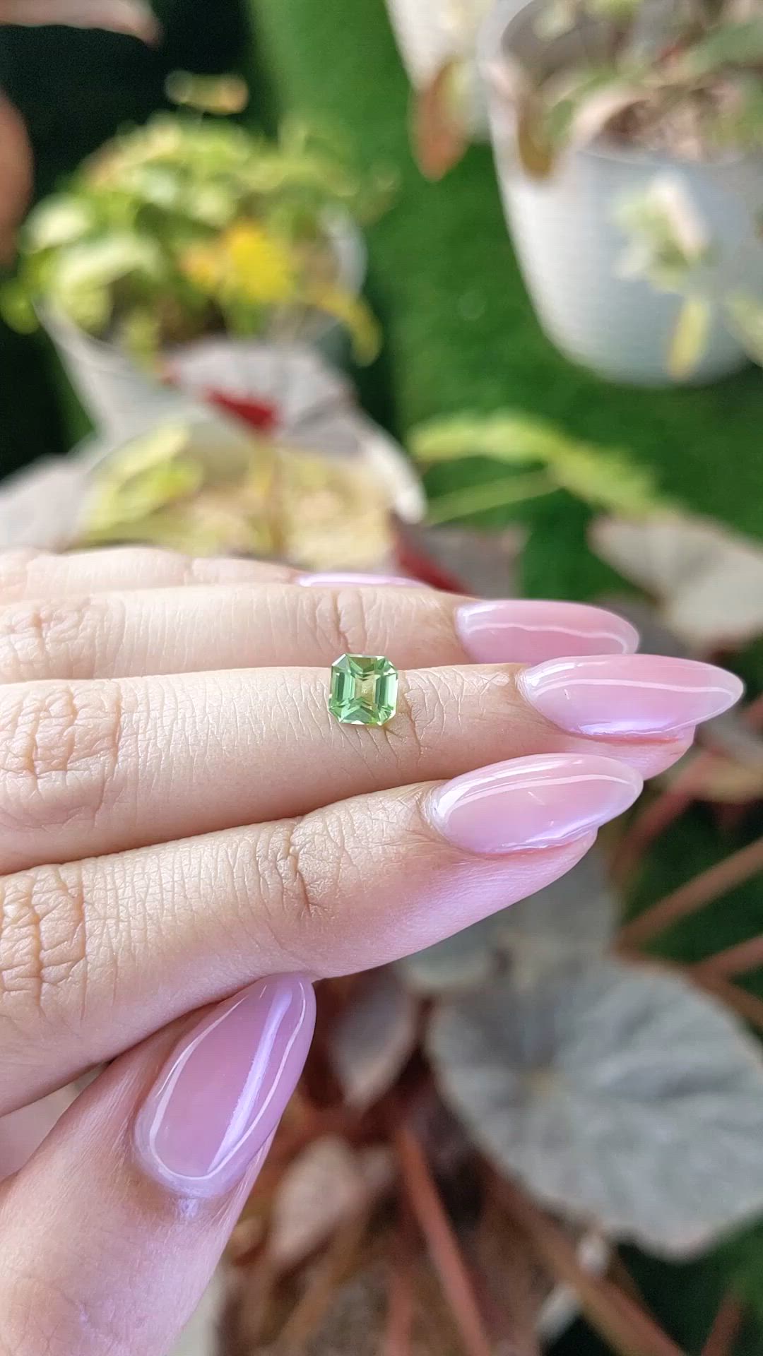 0.78 Ct. Yellowish Green Peridot from Pakistan Size Video