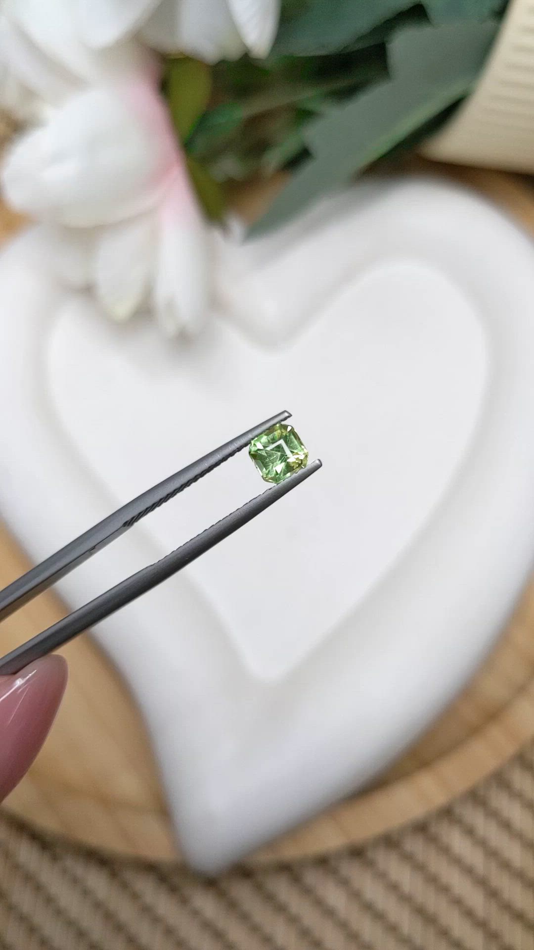 0.72 Ct. Green (Lime Green) Peridot from Pakistan Size Video