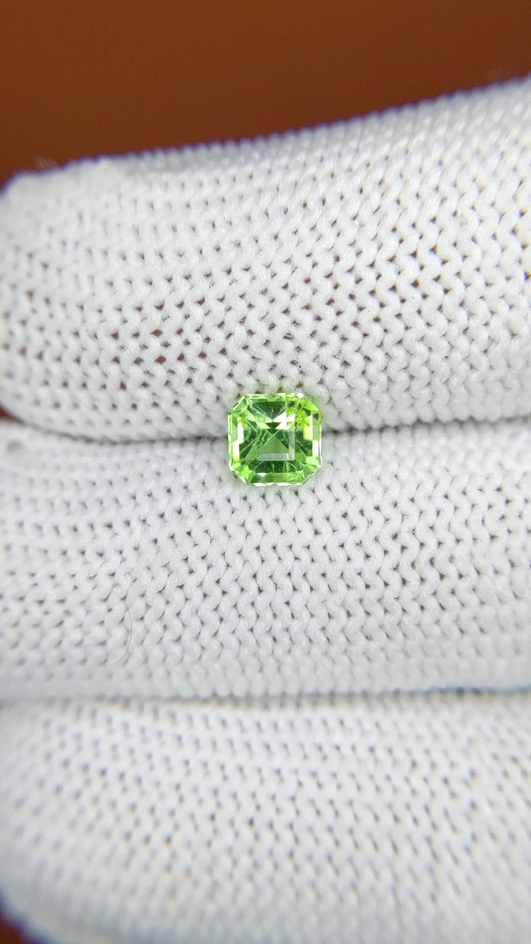 0.72 Ct. Green (Lime Green) Peridot from Pakistan Size Video