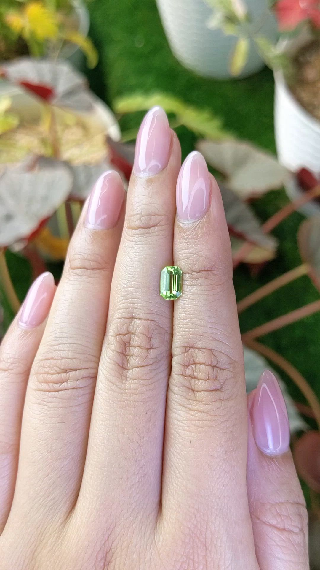 1.01 Ct. Green (Lime Green) Peridot from Pakistan Size Video