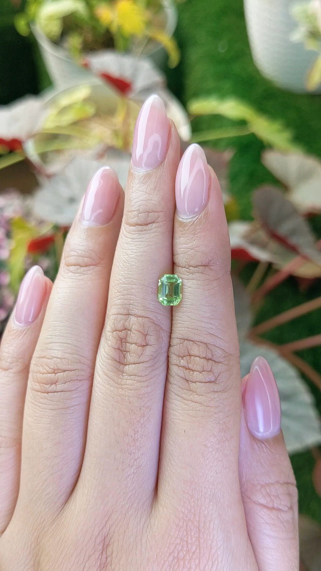 1.07 Ct. Green (Lime Green) Peridot from Pakistan Size Video