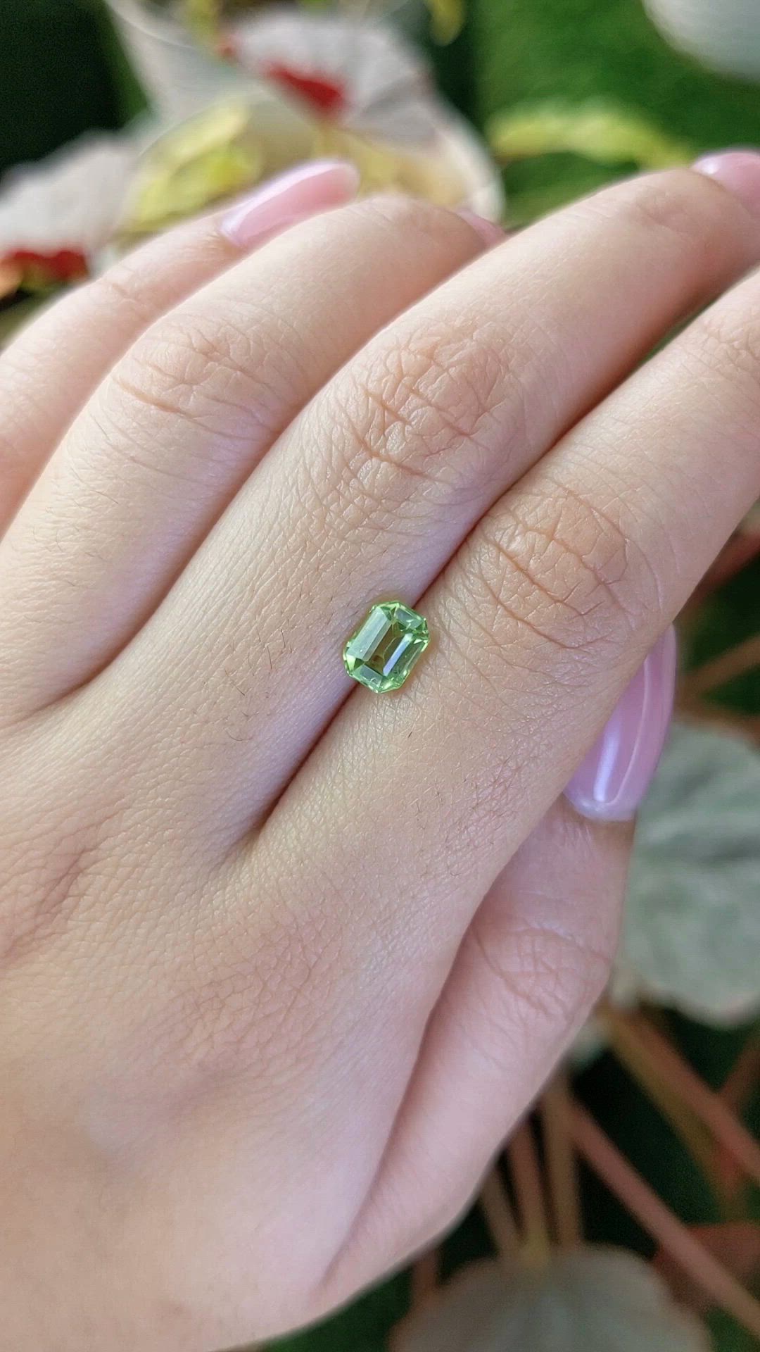 1.07 Ct. Green (Lime Green) Peridot from Pakistan Size Video