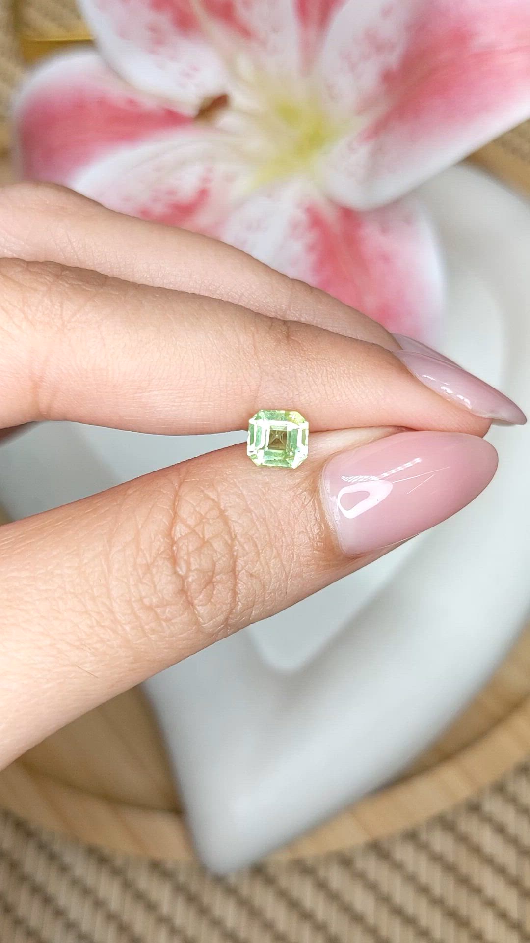 0.81 Ct. Green (Lime Green) Peridot from Pakistan Size Video