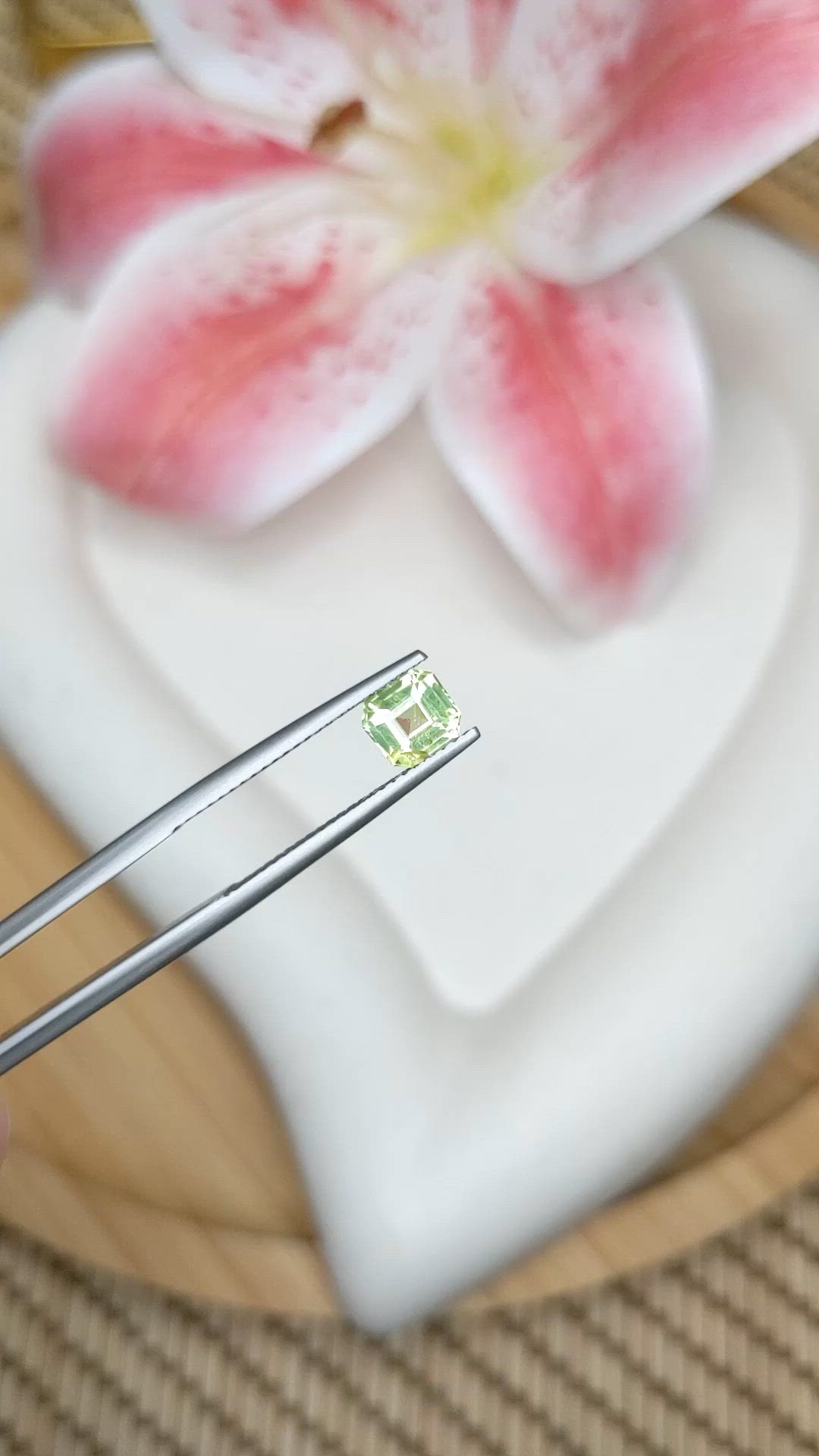 0.81 Ct. Green (Lime Green) Peridot from Pakistan Size Video