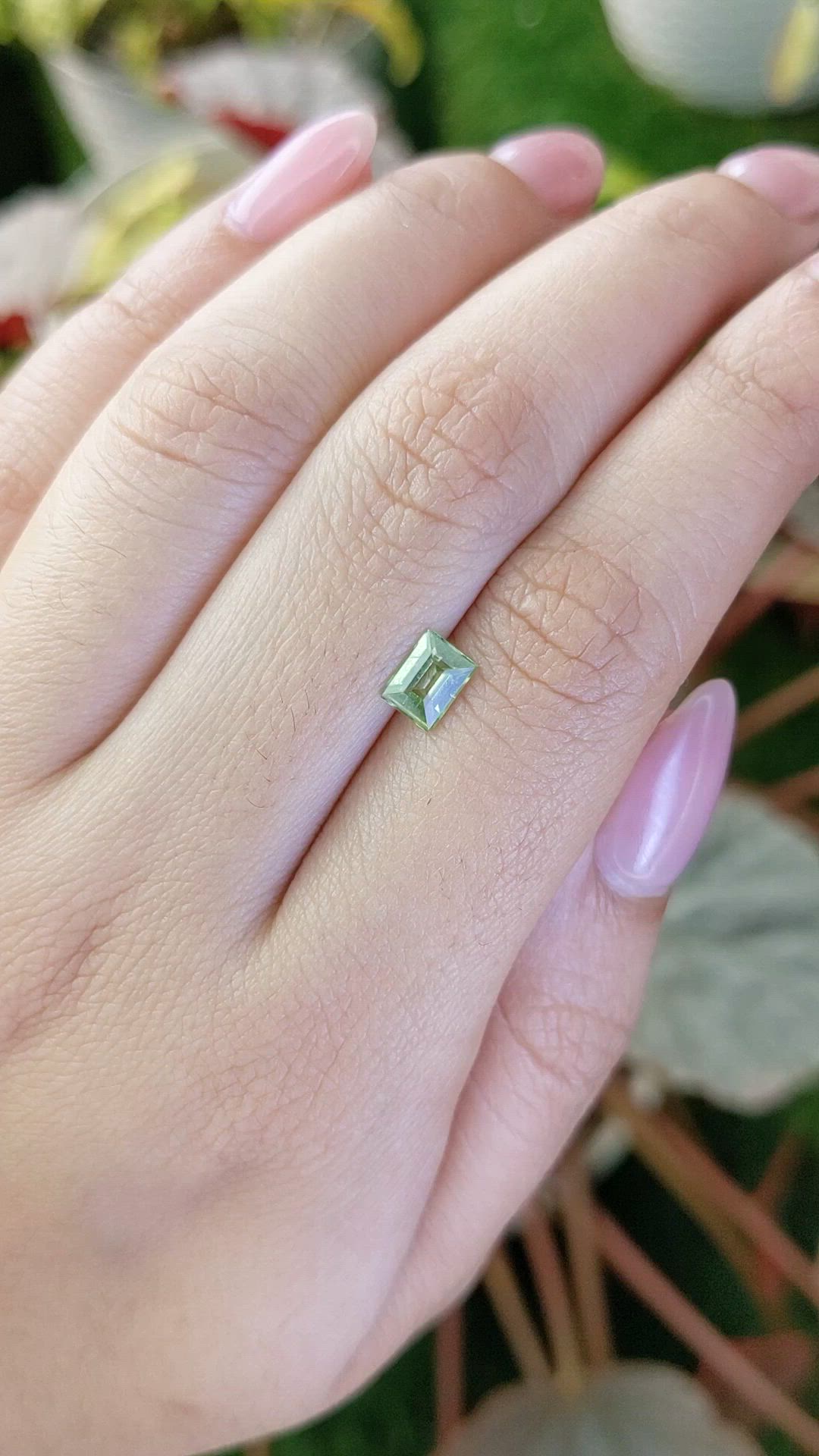 0.65 Ct. Green (Lime Green) Peridot from Pakistan Size Video