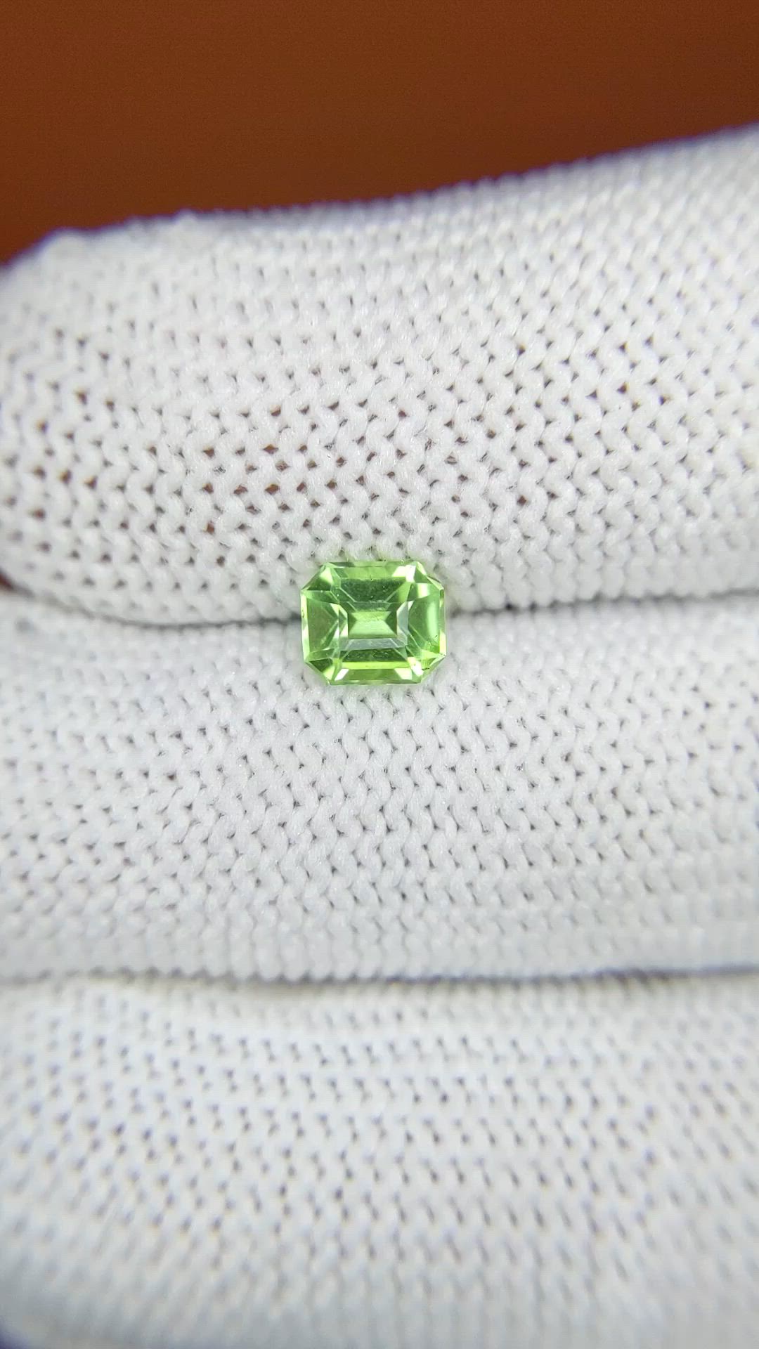 0.67 Ct. Green (Lime Green) Peridot from Pakistan Size Video