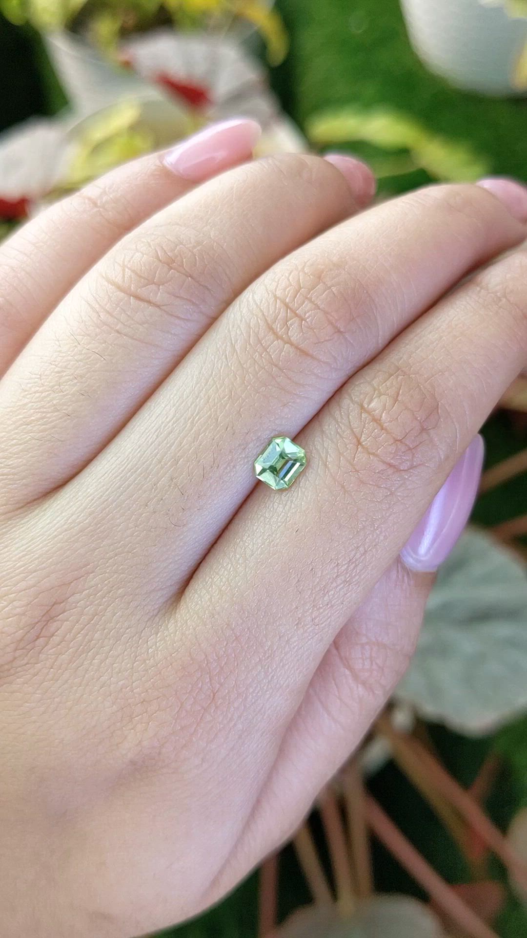0.67 Ct. Green (Lime Green) Peridot from Pakistan Size Video