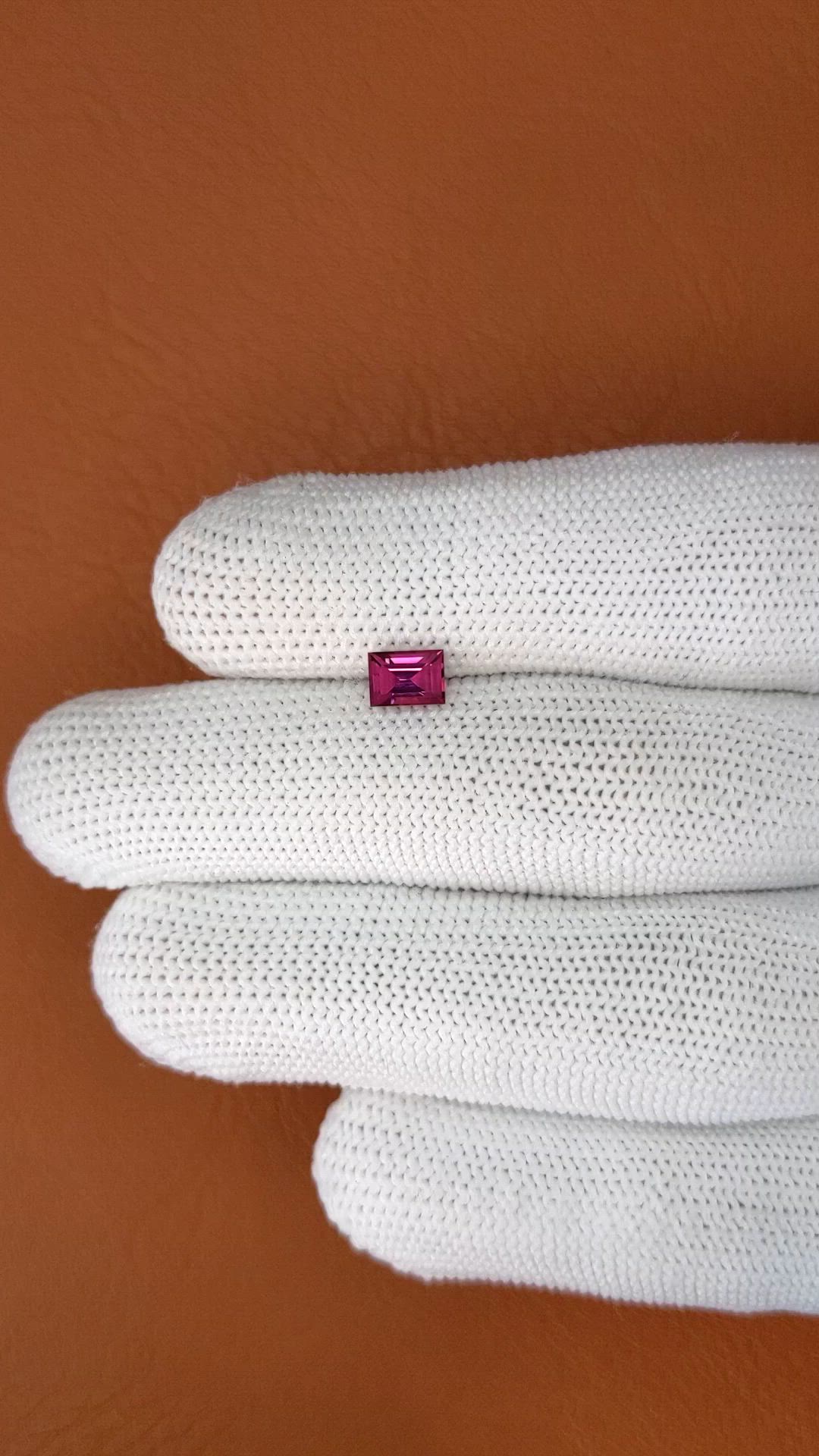 0.75 Ct. Purplish Pink Rhodolite Garnet from Ceylon (Sri Lanka) Size Video