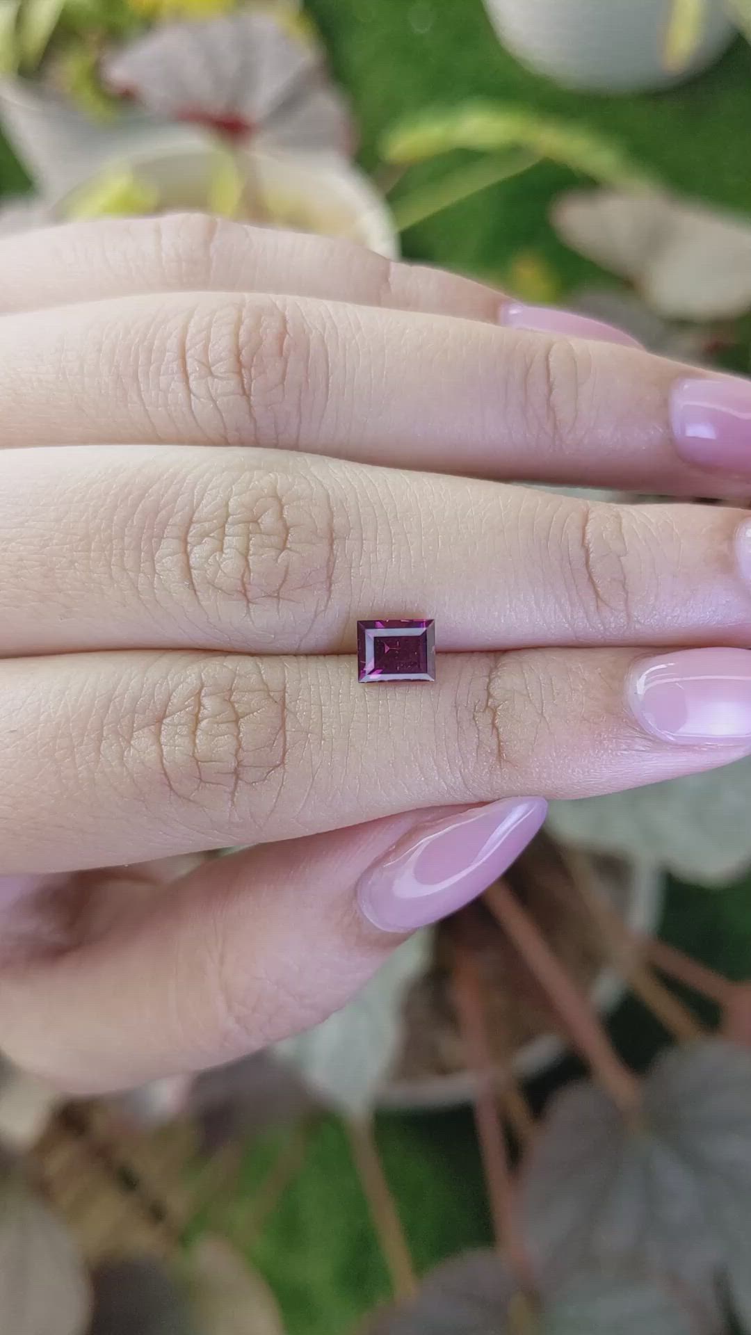 1.11 Ct. Purplish Pink Rhodolite Garnet from Ceylon (Sri Lanka) Size Video