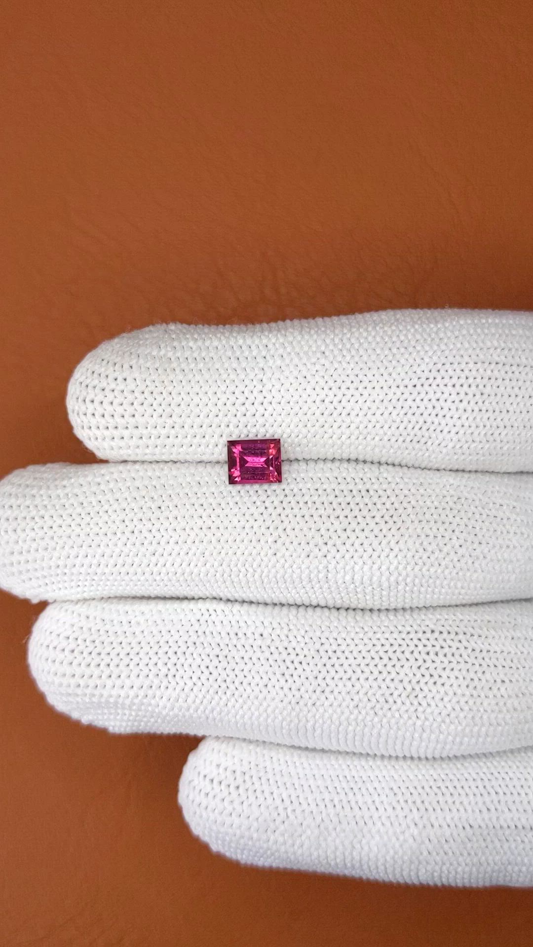 0.99 Ct. Pinkish Purple Rhodolite Garnet from Ceylon (Sri Lanka) Size Video