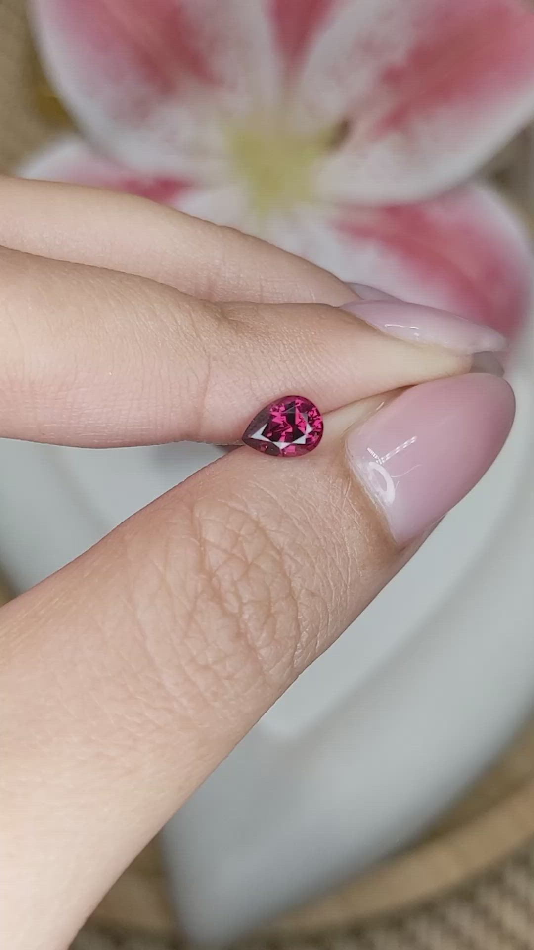 0.75 Ct. Purplish Red Rhodolite Garnet from Ceylon (Sri Lanka) Size Video