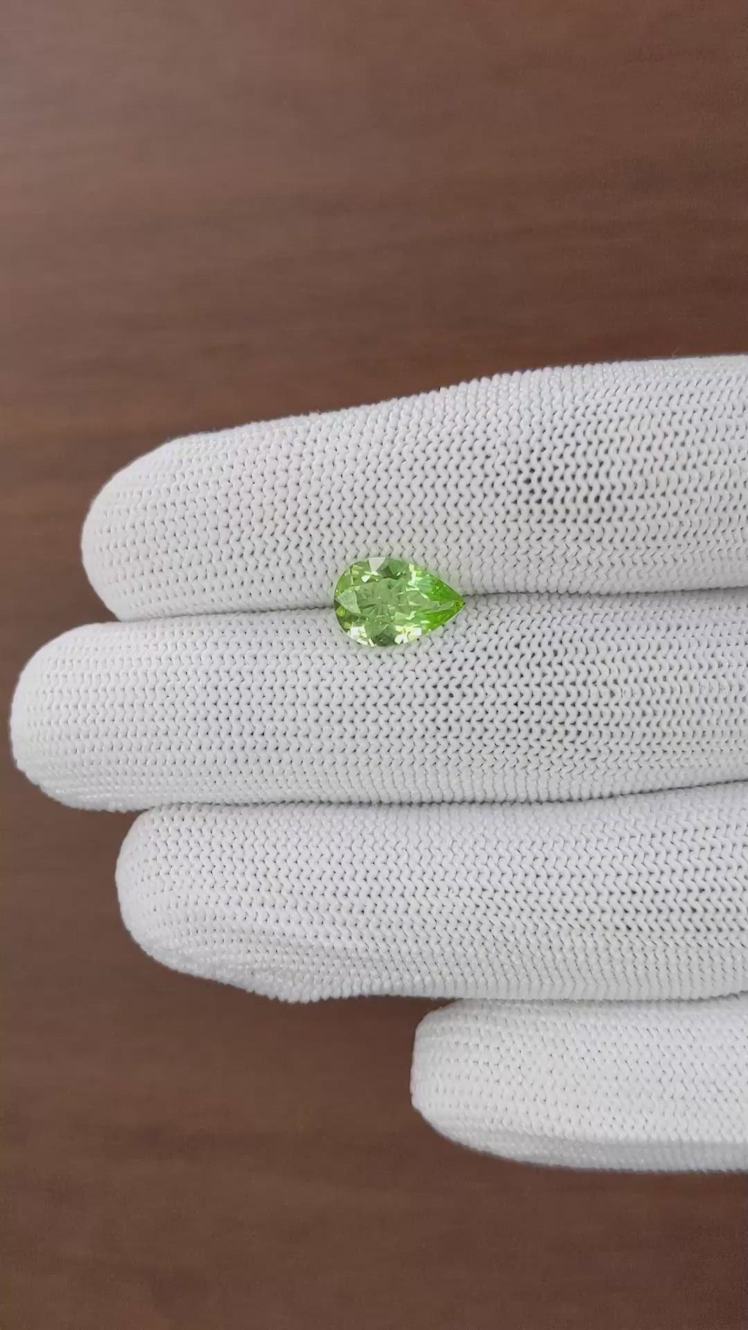 2.13 Ct. Green (Lime Green) Peridot Size Video