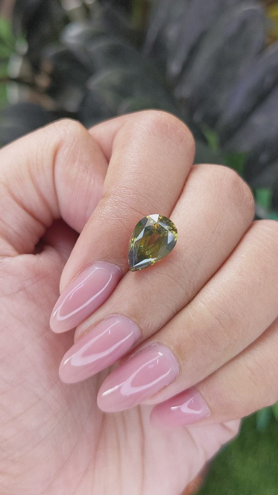 5.26 Ct. Yellowish Green Zircon from Ceylon (Sri Lanka) Size Video