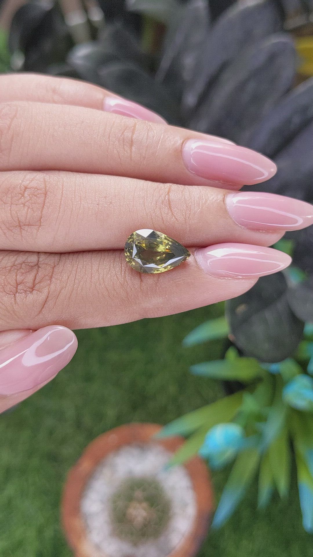 5.26 Ct. Yellowish Green Zircon from Ceylon (Sri Lanka) Size Video