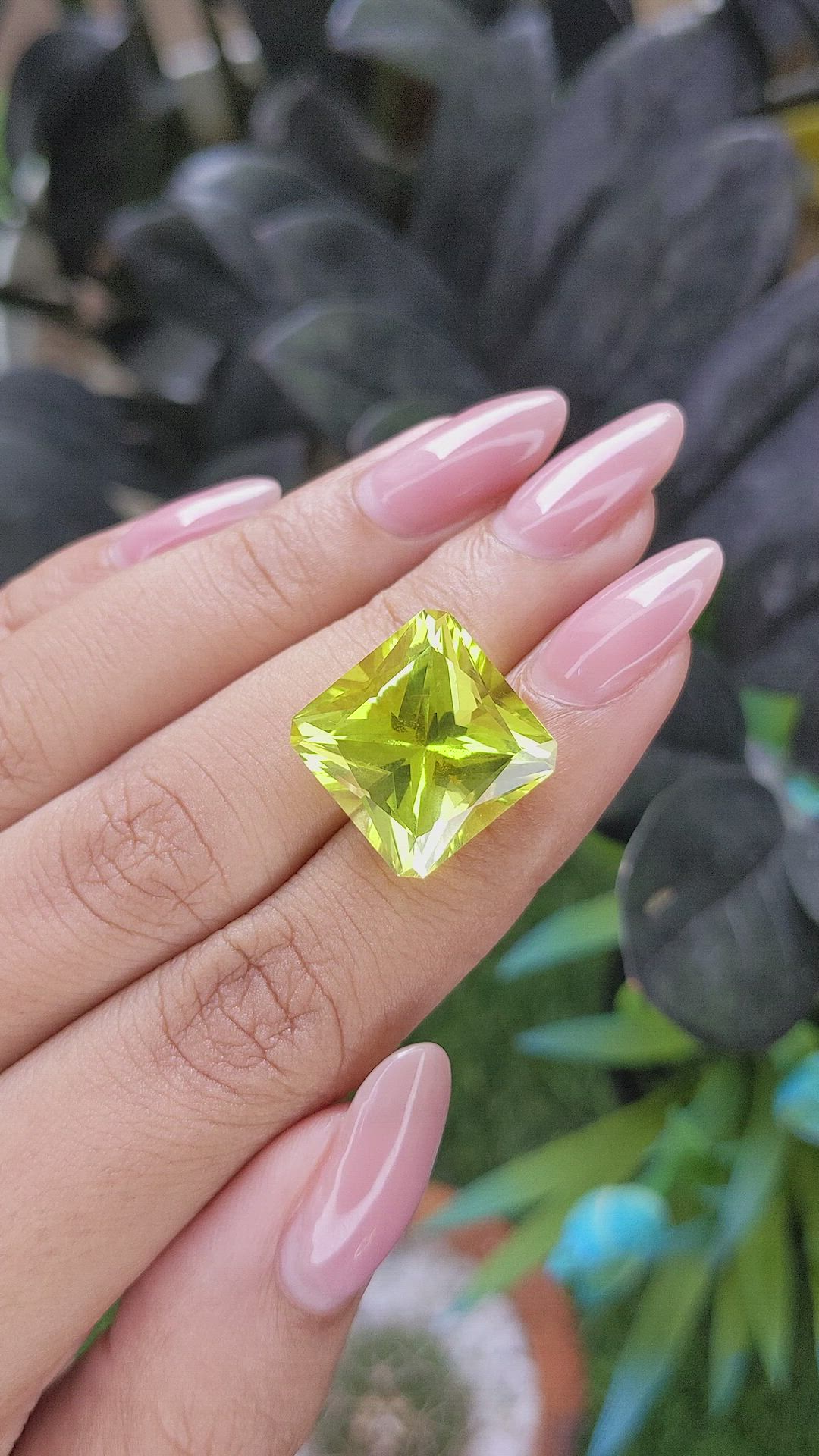 13.96 Ct. Yellow Quartz Size Video