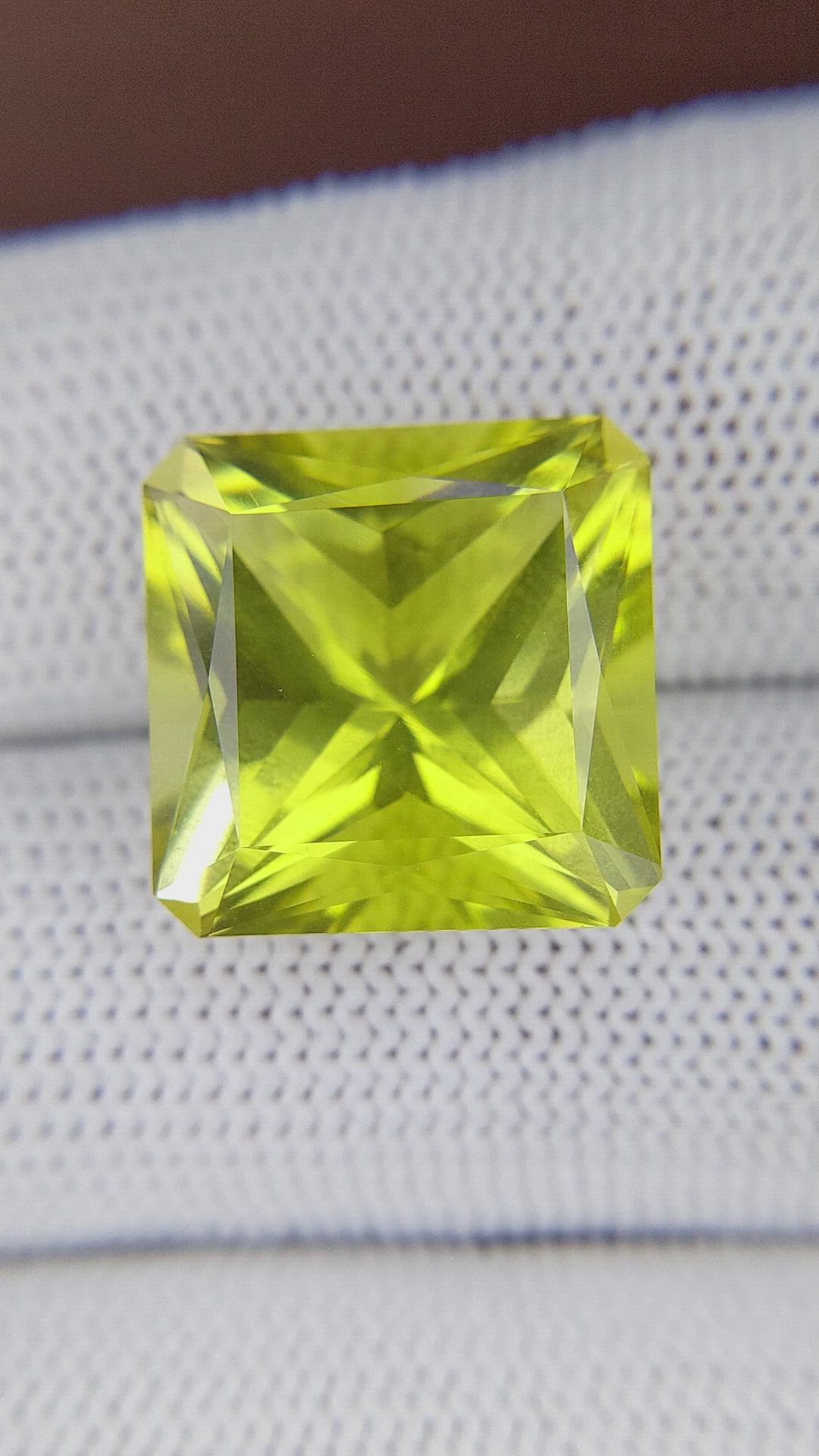 13.96 Ct. Yellow Quartz Size Video