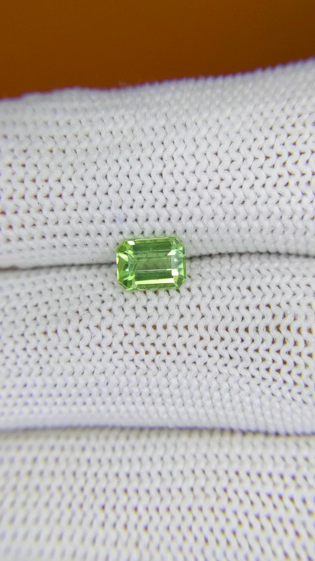 0.84 Ct. Green (Lime Green) Peridot from Pakistan Size Video